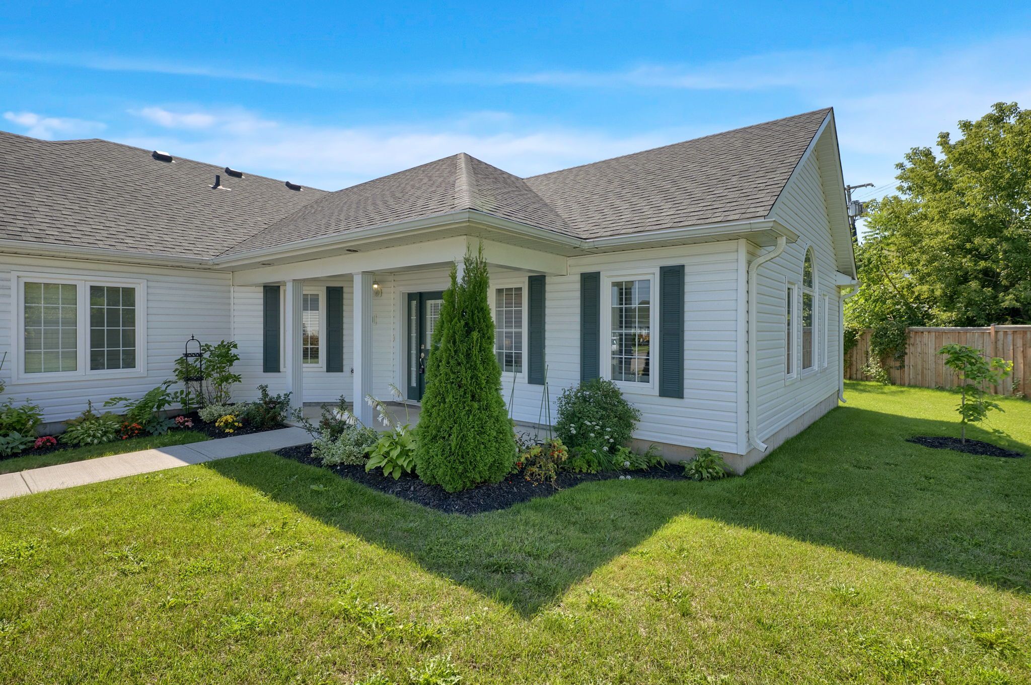 300 Croft Street 404, Port Hope, On L1a 0e1