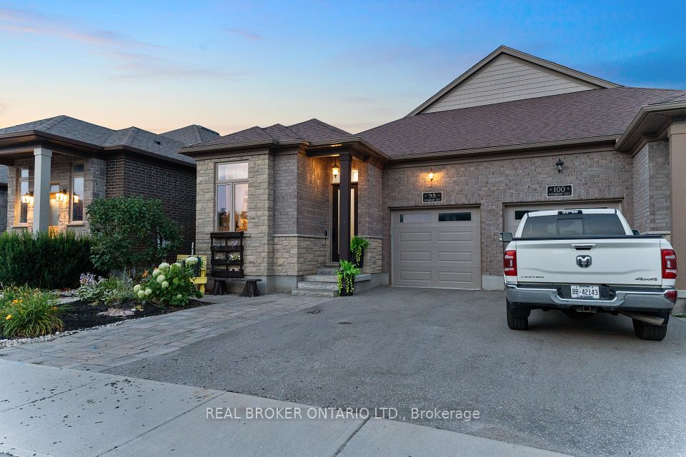 98 Woodberry Crescent, Woolwich, On N3b 3l1
