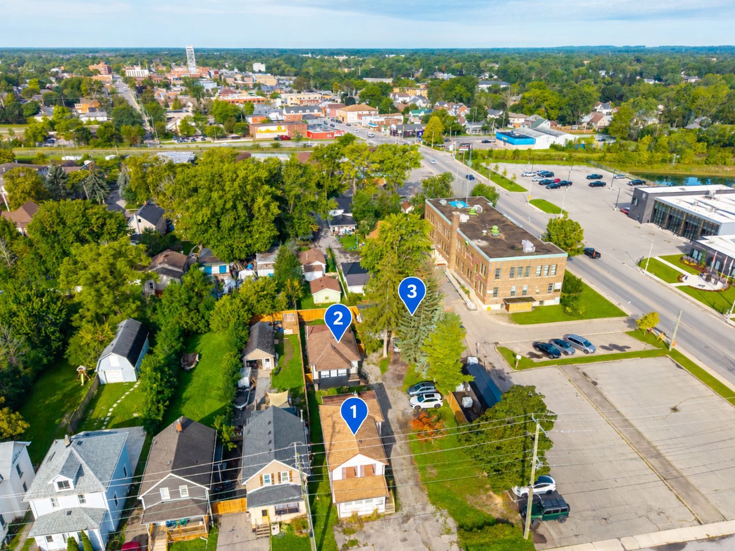 13/15 Duncan Street W, Welland, On L3b 2c5