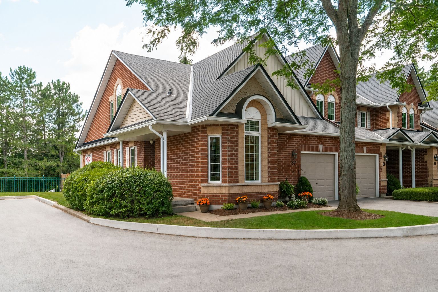 60 Ptarmigan Drive 37, Guelph, On N1c 1e5