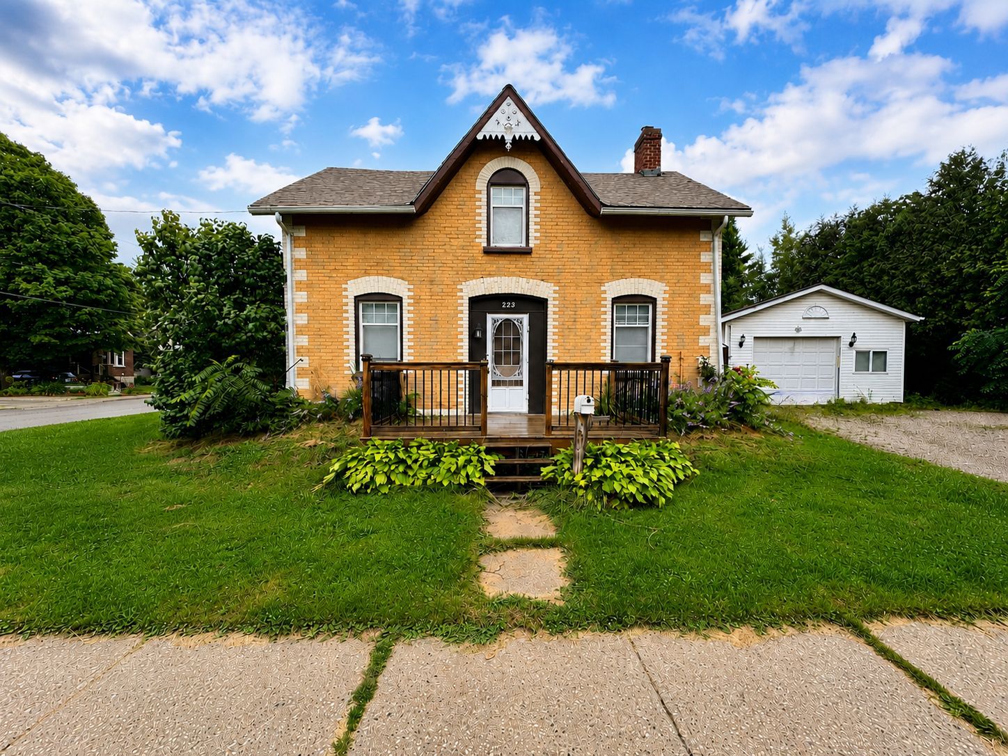223 St. George Street E, Centre Wellington, On N1m 1k5