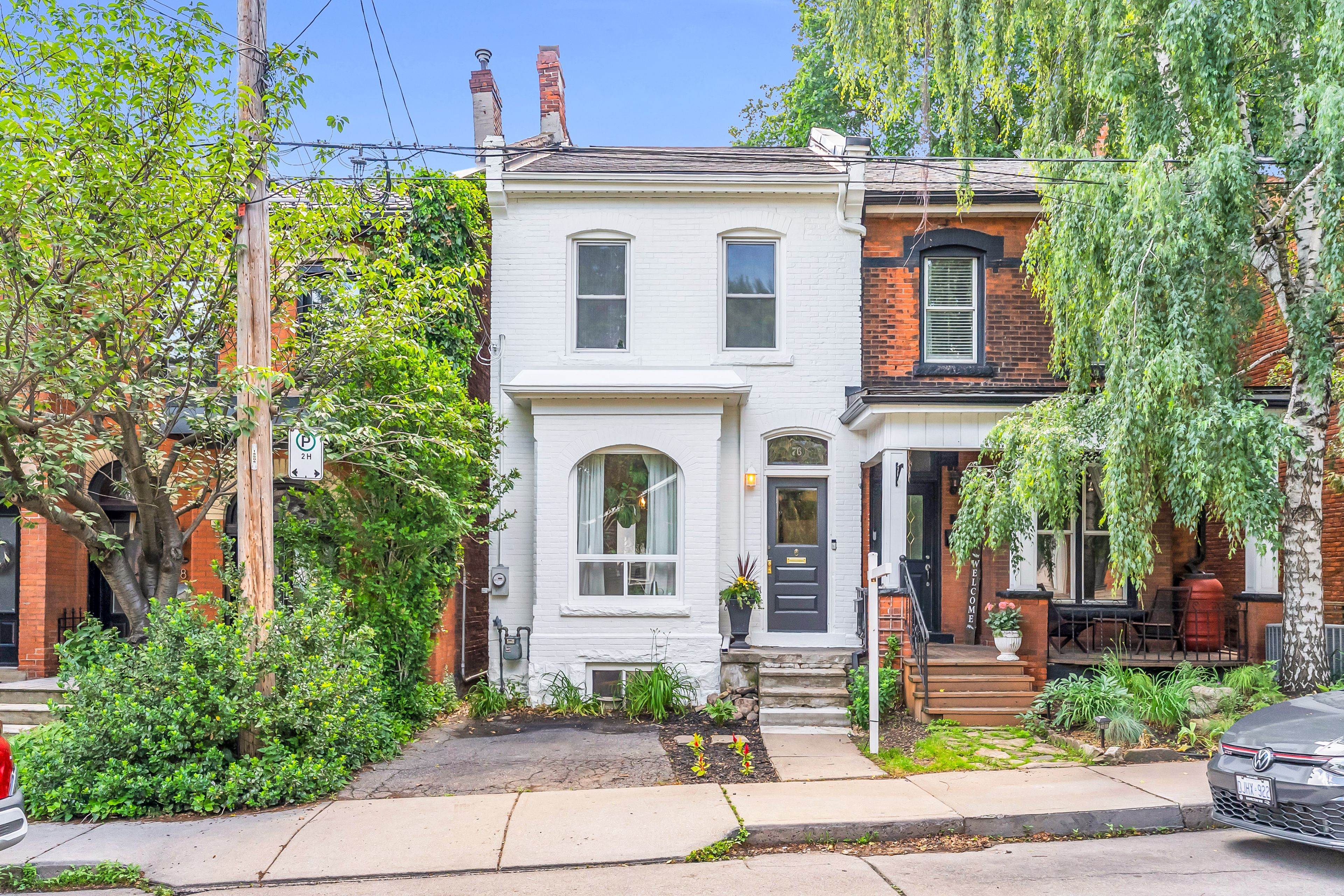 76 Pearl Street N, Hamilton, On L8r 2y9