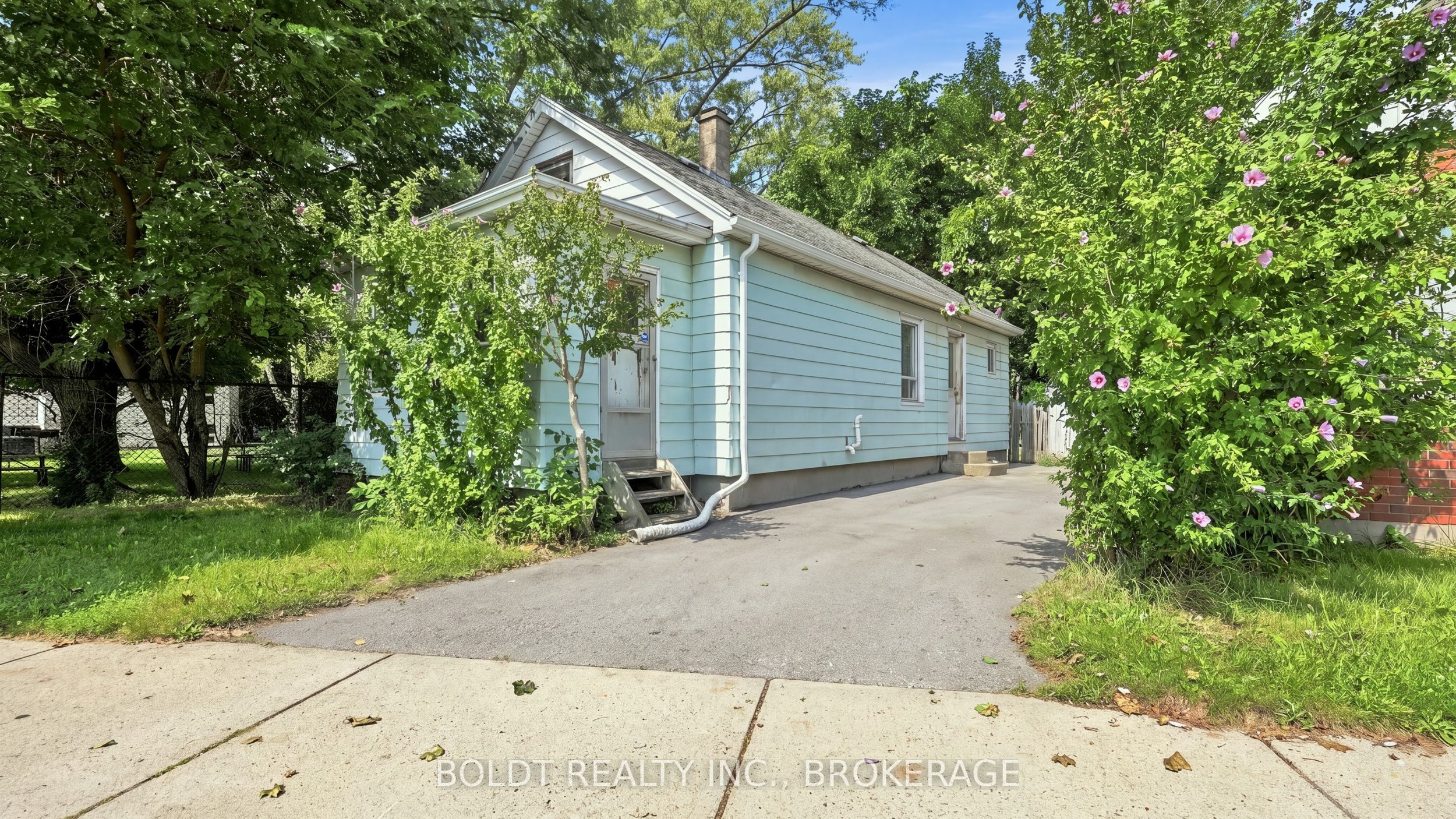 53 Carlton Street, St. Catharines, On L2r 1p7