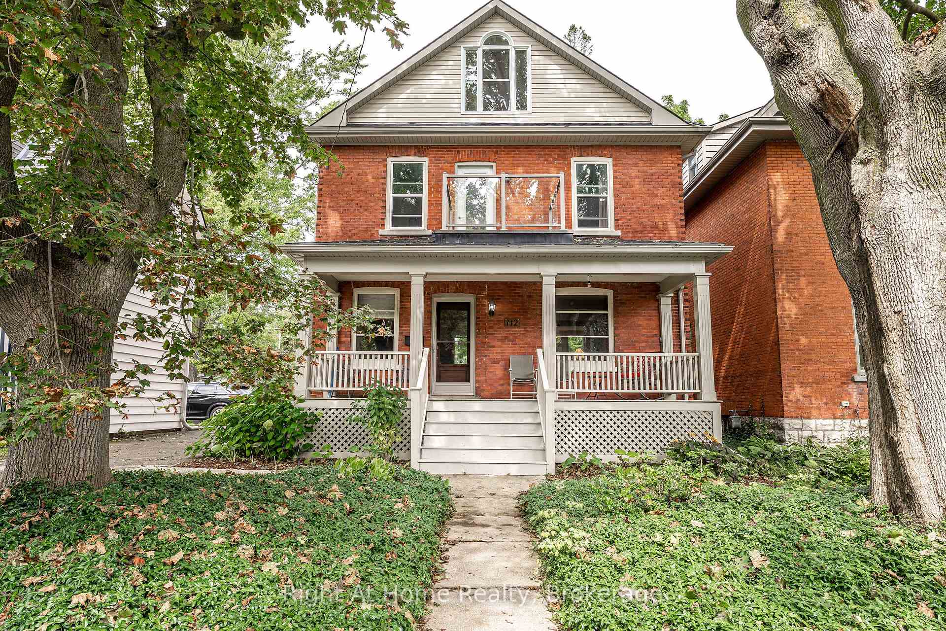 142 Elizabeth Street, Stratford, On N5a 4z3