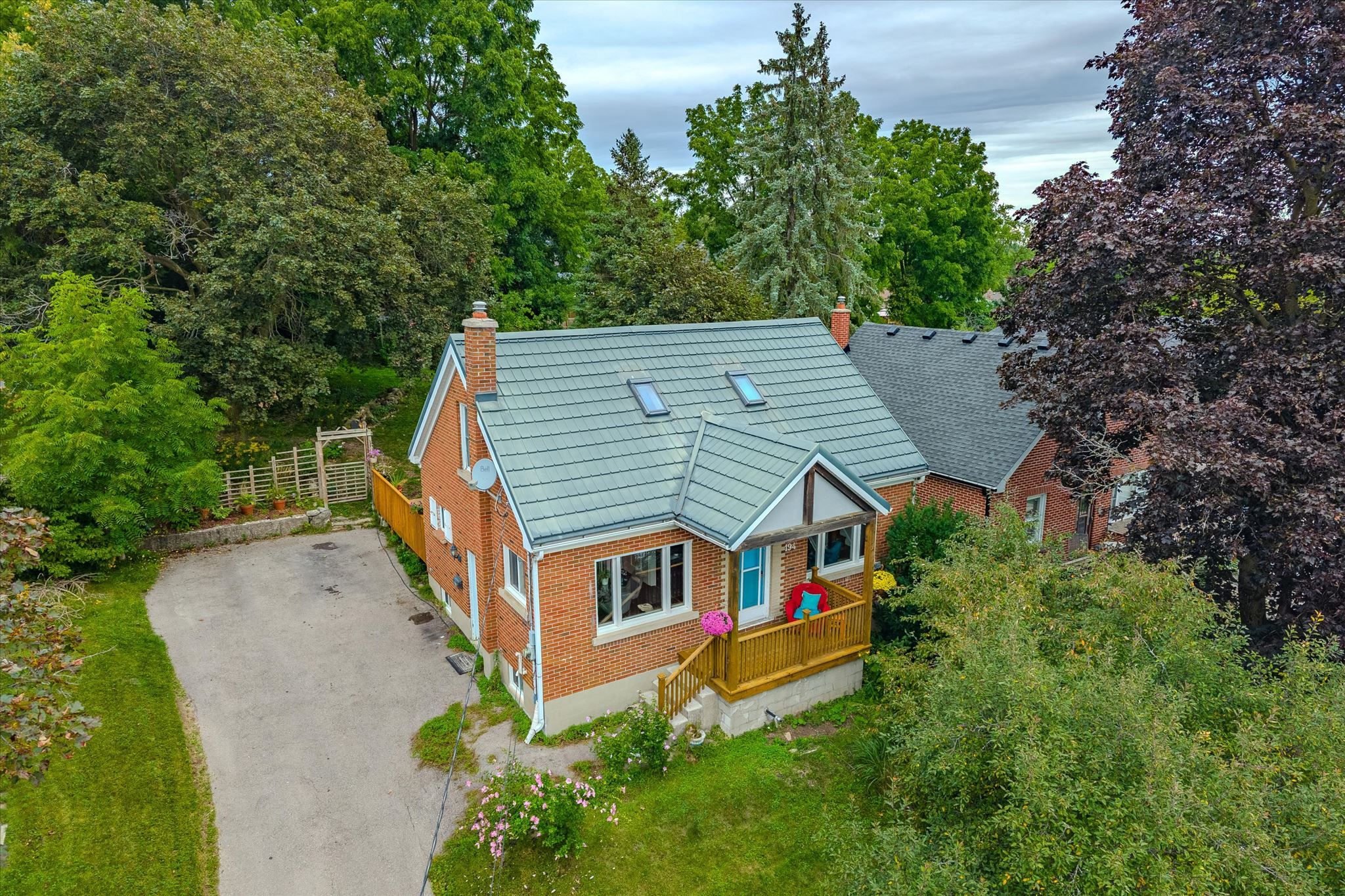 194 Grove Street, Guelph, On N1e 2w7