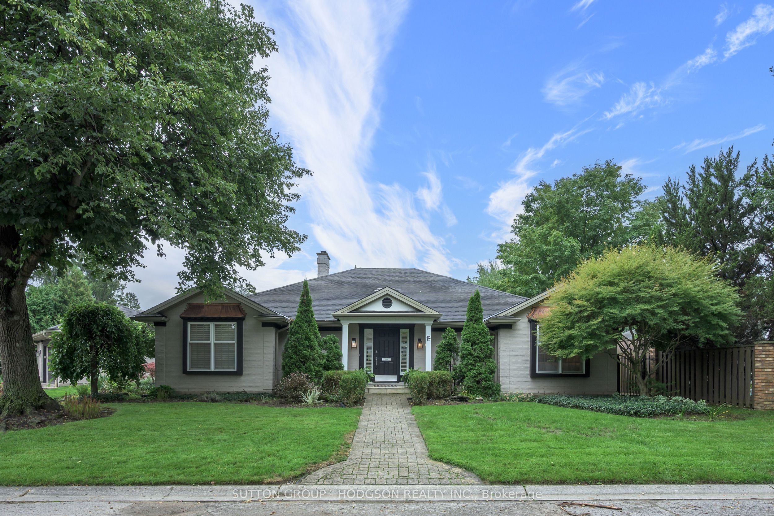 19 Tallwood Circle, London North, On N5x 2s1