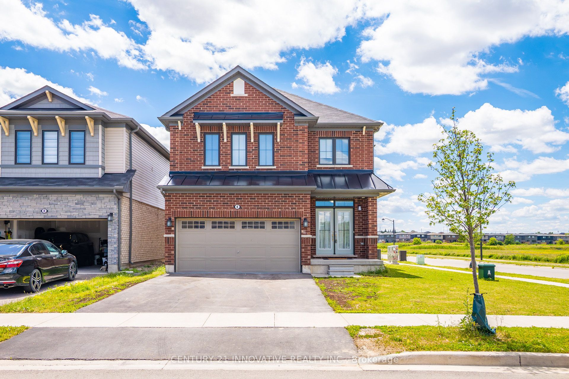 4 Midhurst Heights, Hamilton, On L8j 0k9