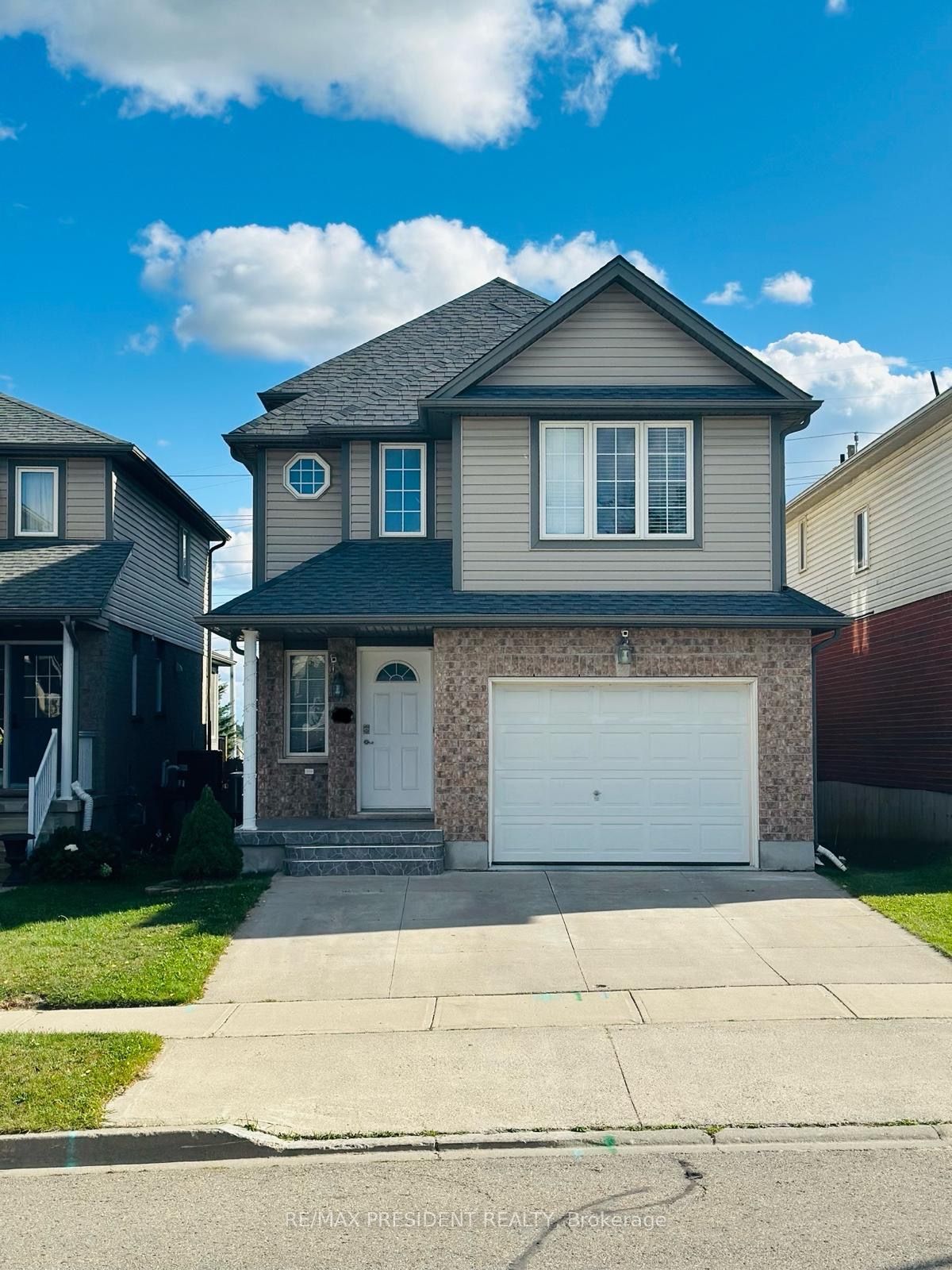 54 Periwinkle Street Upper, Kitchener, On N2e 4c7