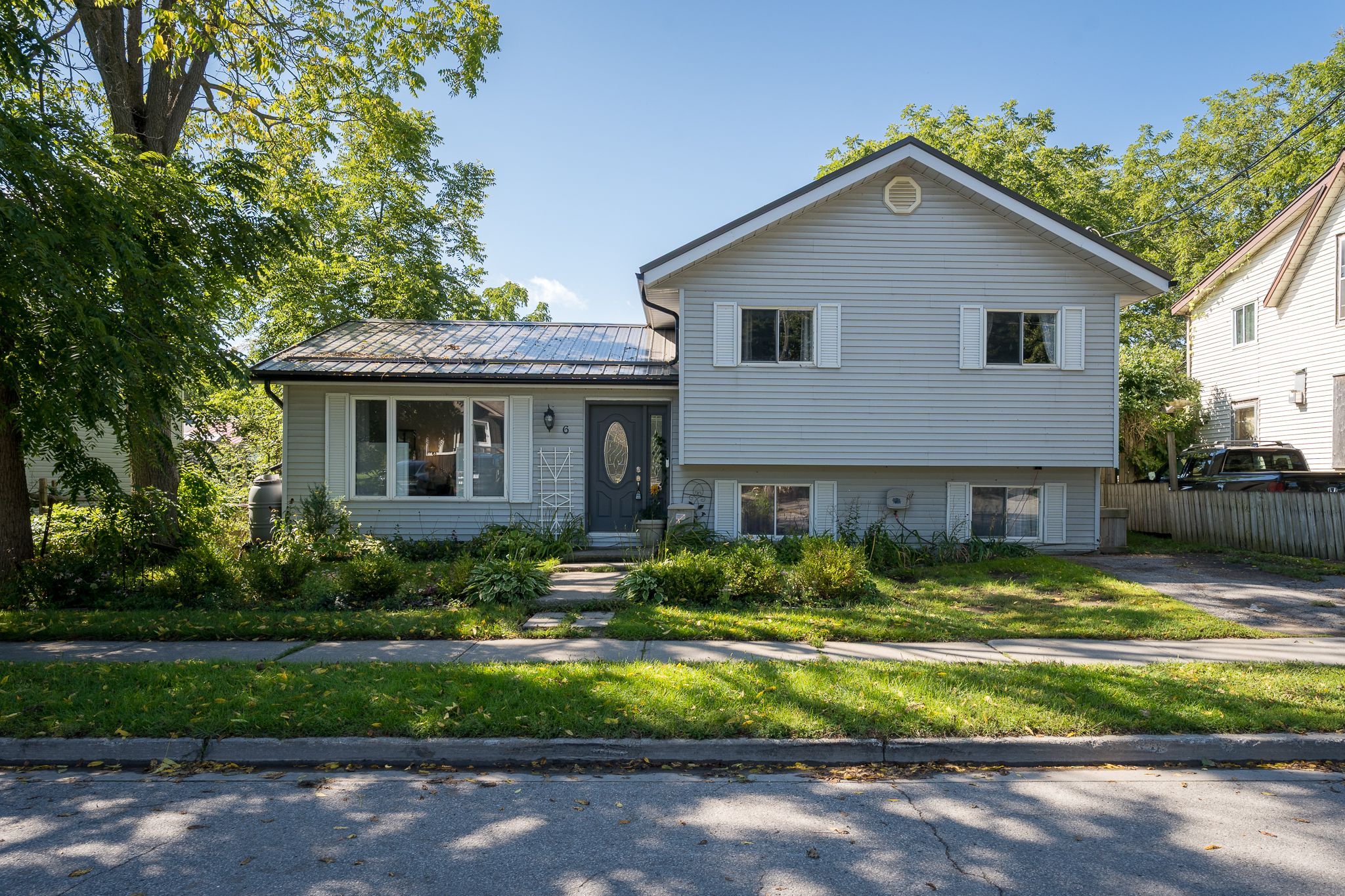 6 Spencer Street, Prince Edward County, On K0k 2t0