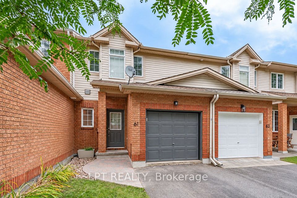 61 Tobermory Crescent, Kanata, On K2k 3m4