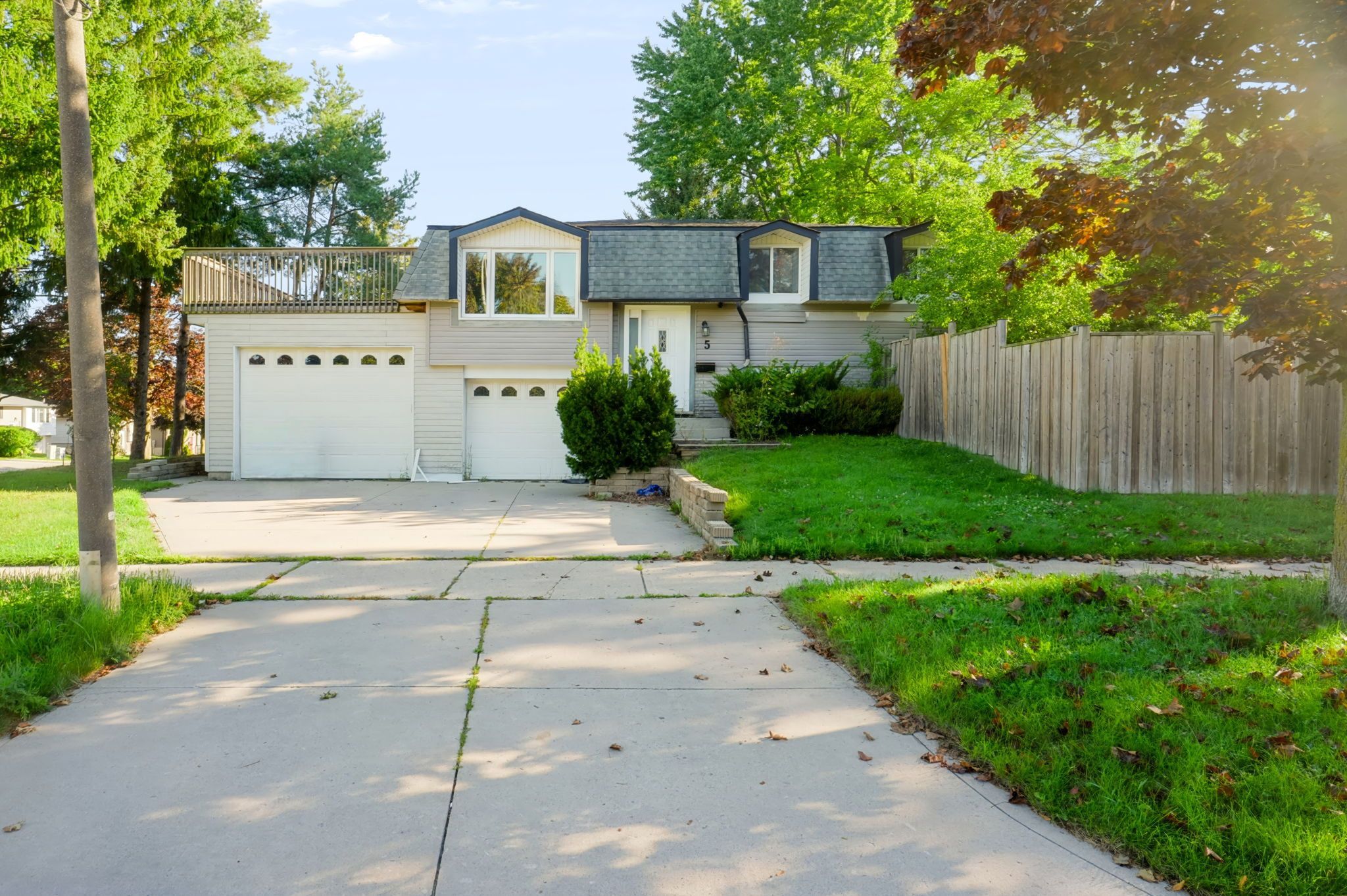 5 Nathaniel Crescent, Kitchener, On N2p 1l3