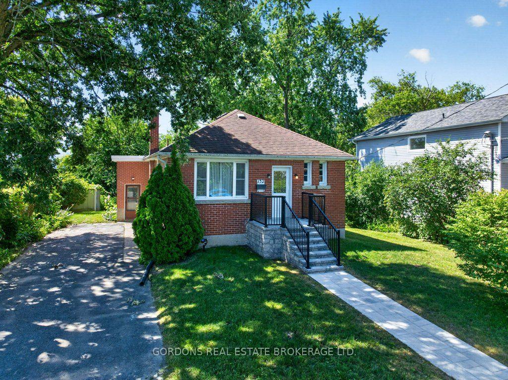 132 Joseph Street, Kingston, On K7k 2h7