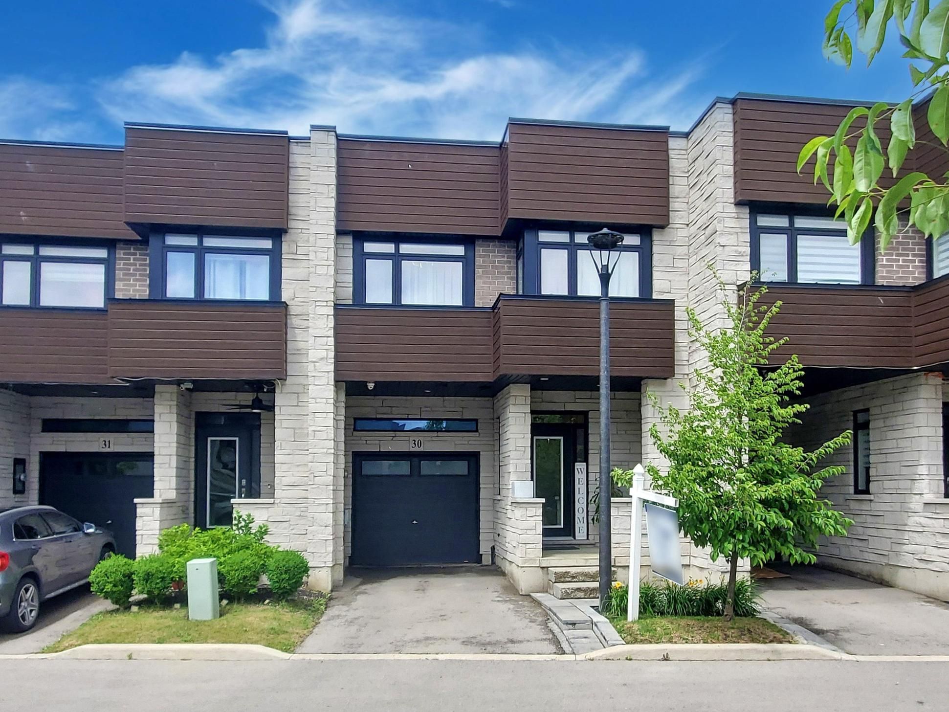 35 Midhurst Heights 30, Hamilton, On L8j 0k9