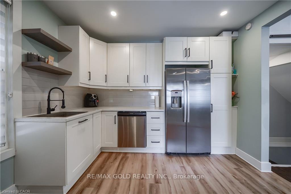 36 Kerr Street, Cambridge, On N1r 4a3
