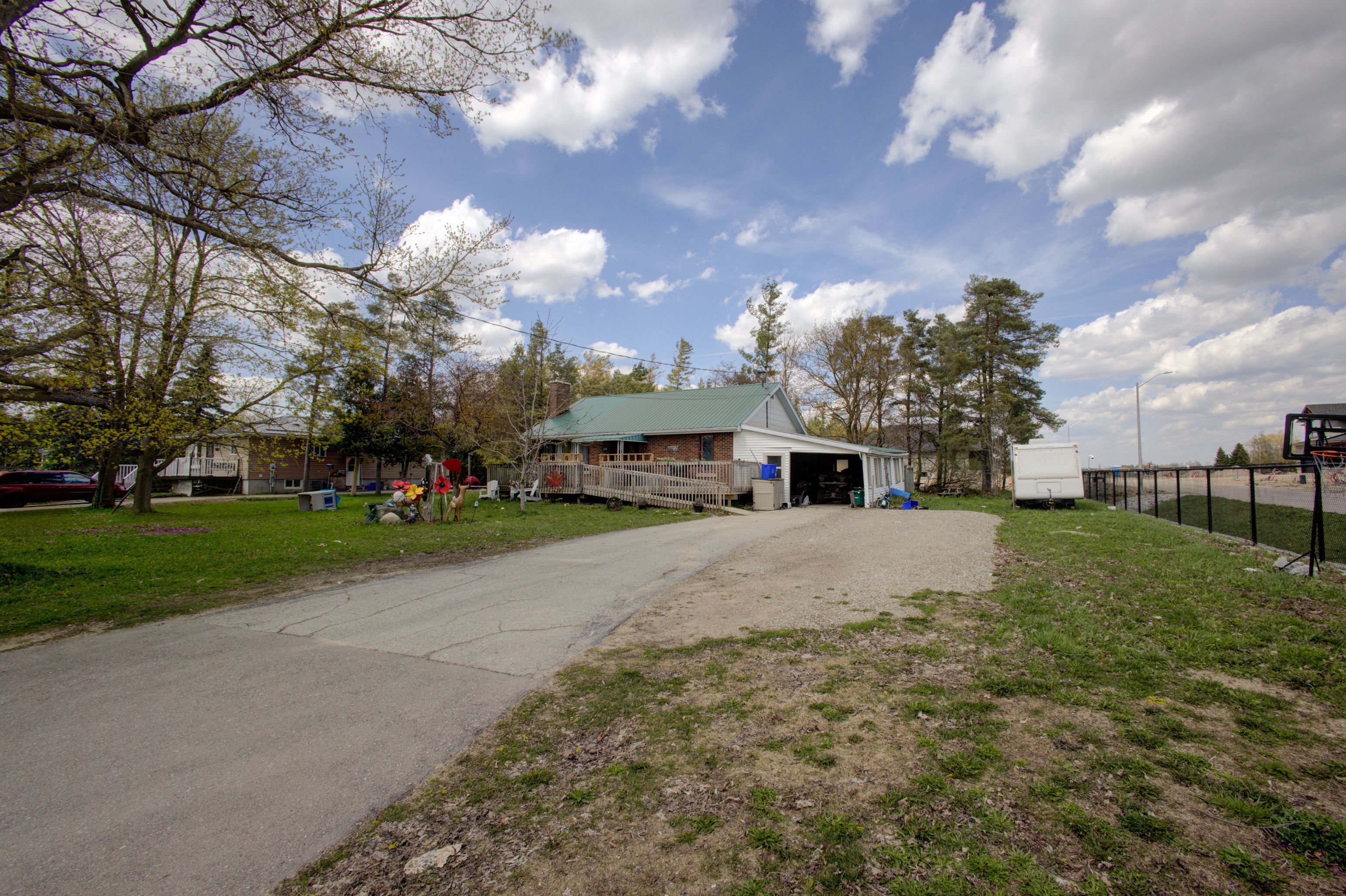 460 Domville Street, Wellington North, On N0g 1a0
