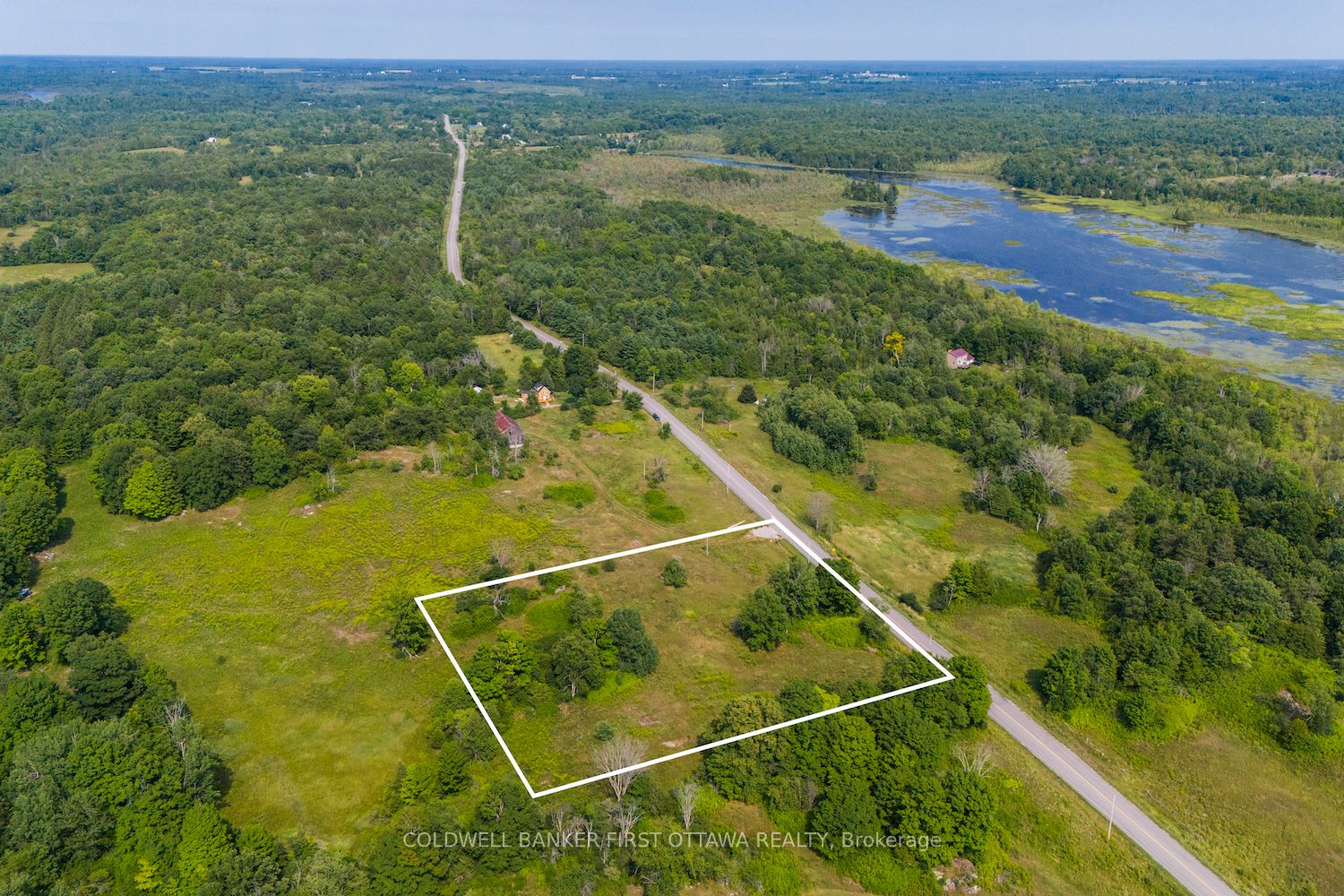 816 Bennett Lake Road, Tay Valley, On K0g 1a0