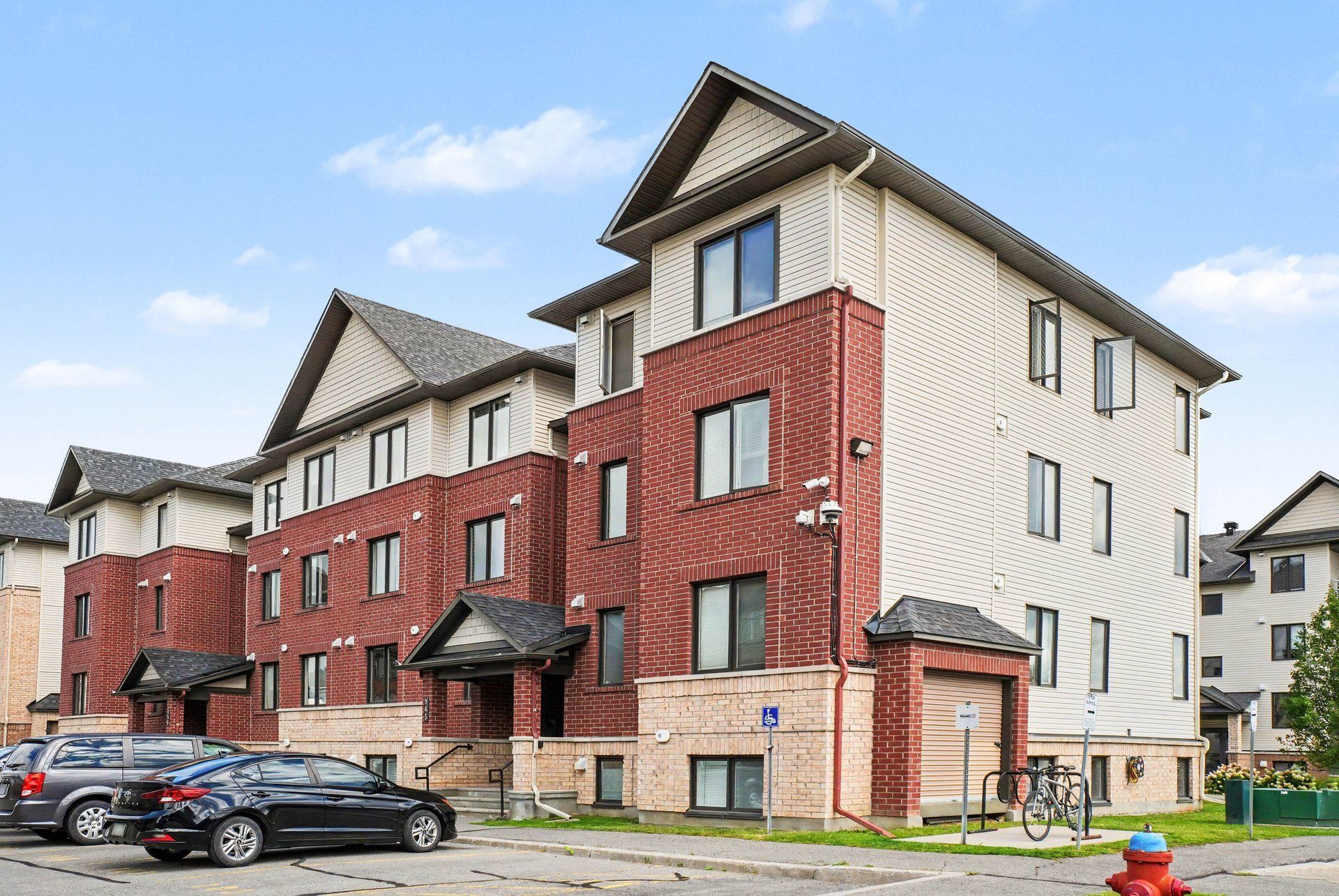 145 Bluestone Private 3, Orleans - Cumberland And Area, On K4a 0x7