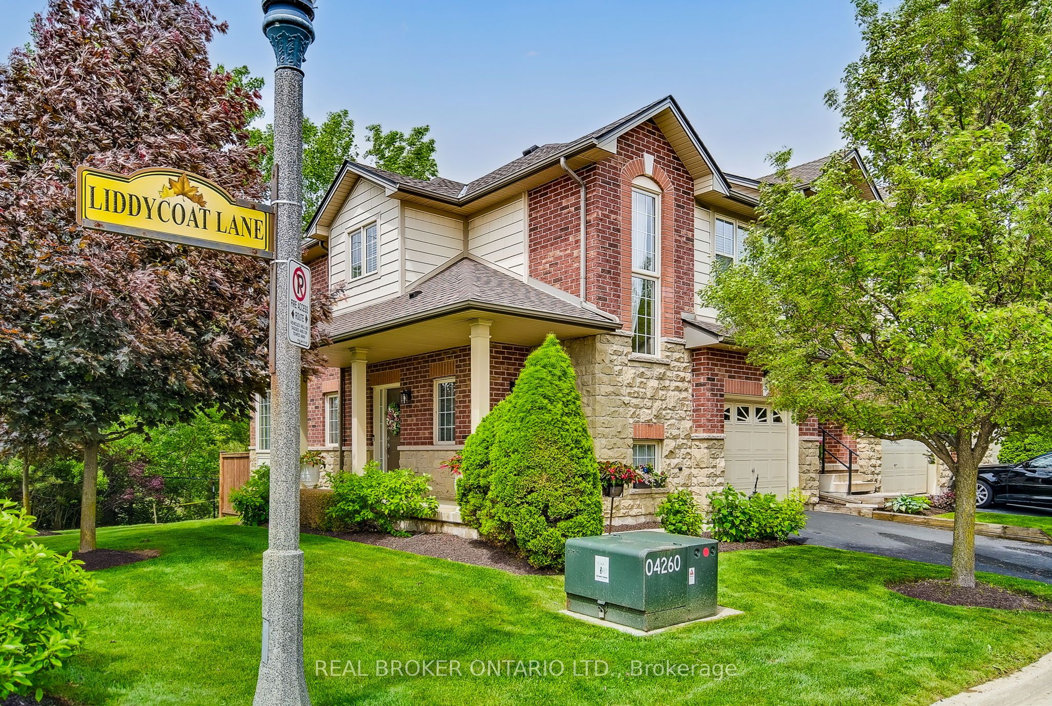 5 Liddycoat Lane, Hamilton, On L9g 0a7