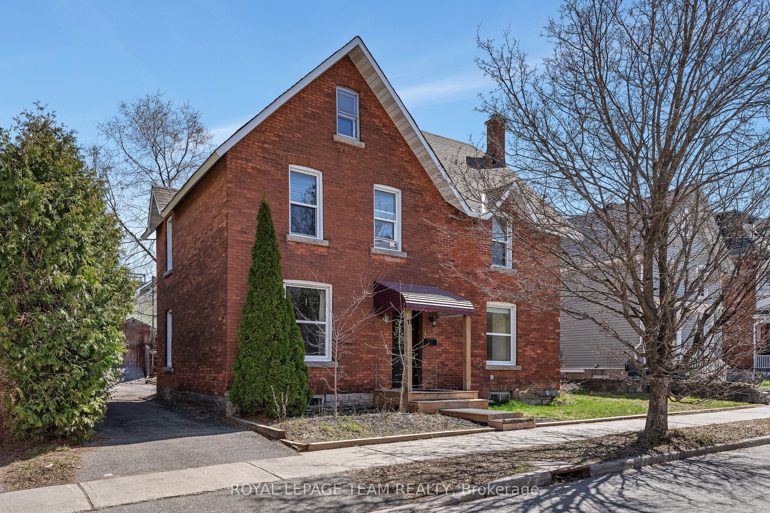 11 Sherbrooke Avenue, West Centre Town, On K1y 1r8