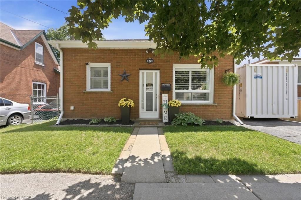 141 East Avenue, Brantford, On N3s 3m3