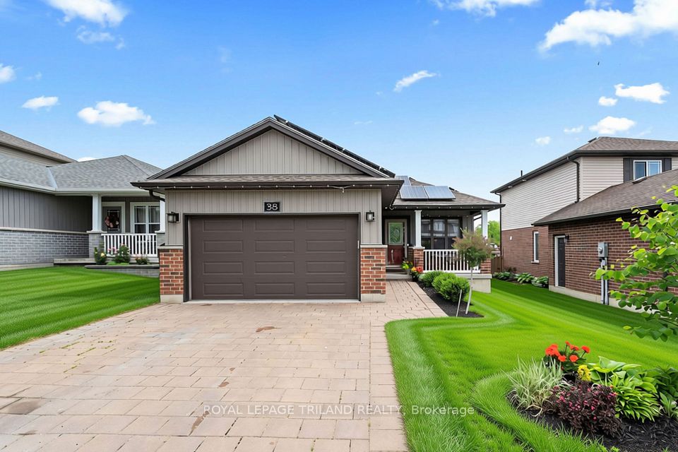38 Leesboro Trail, Thames Centre, On N0m 2p0