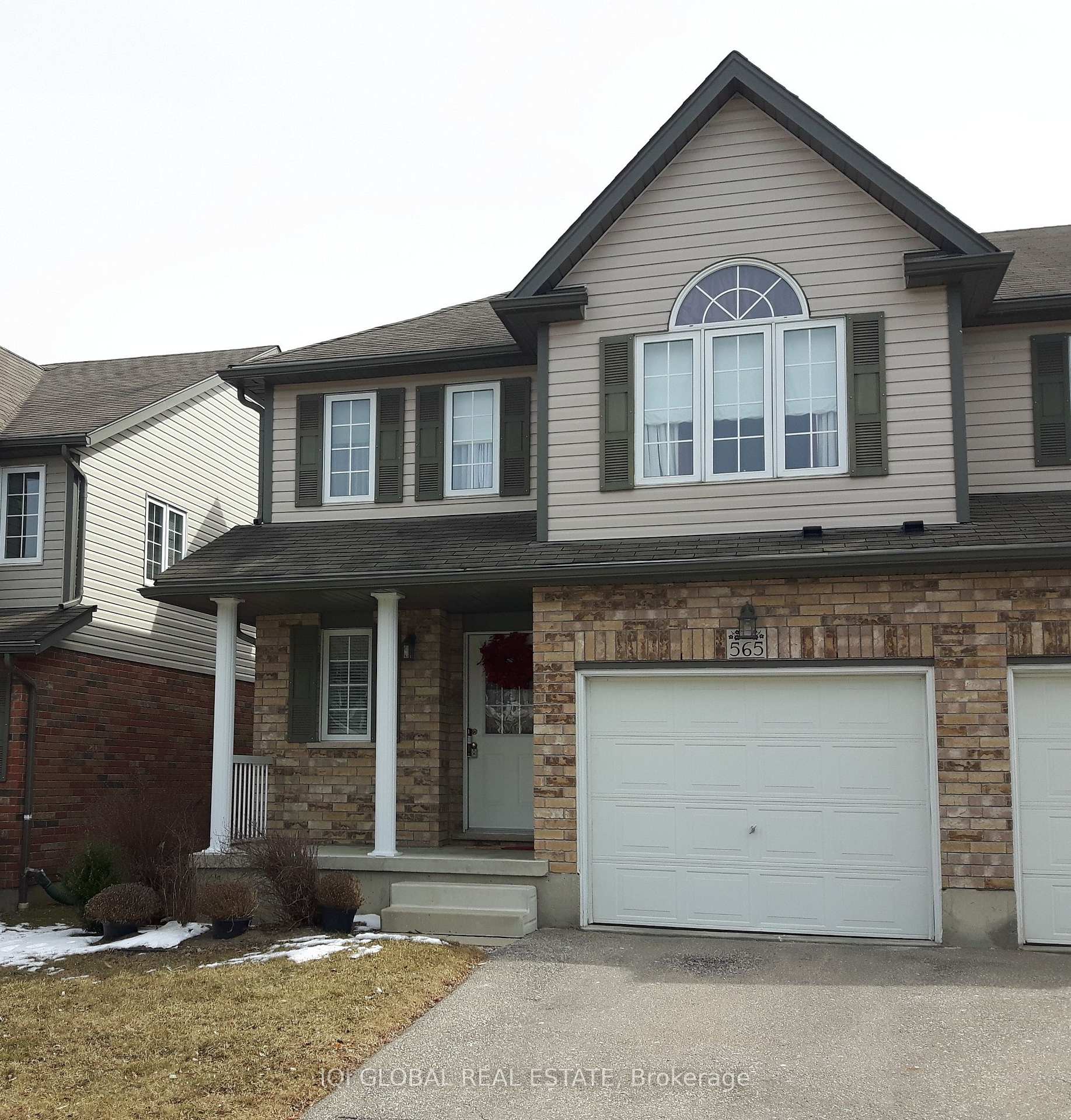 565 Wild Iris Avenue, Waterloo, On N2v 2x5