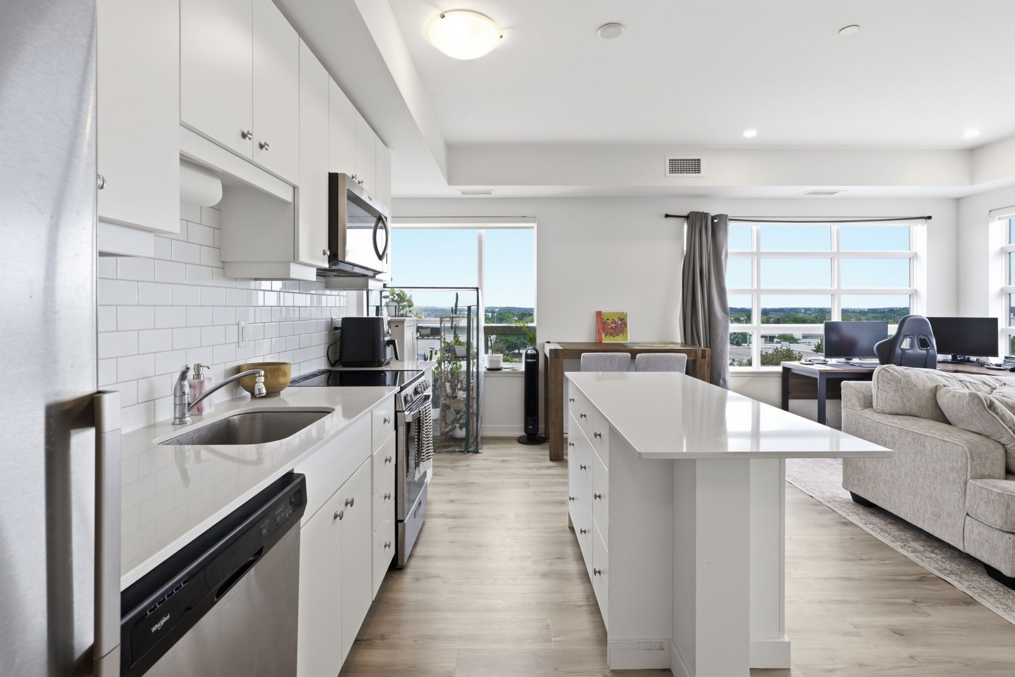 247 Northfield Drive E 514, Waterloo, On N2k 0h1