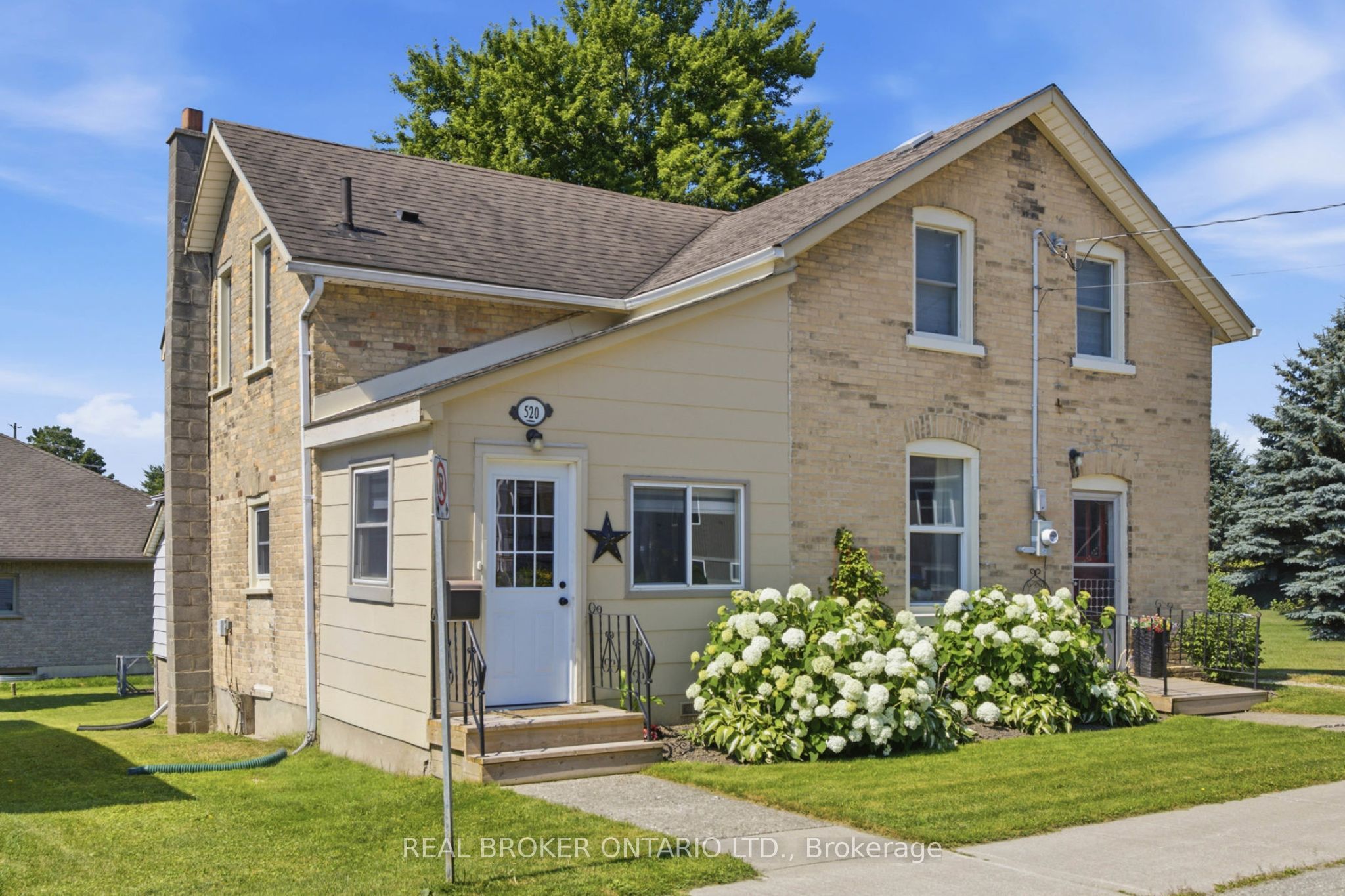 520 Elma Street W, North Perth, On N4w 1w3
