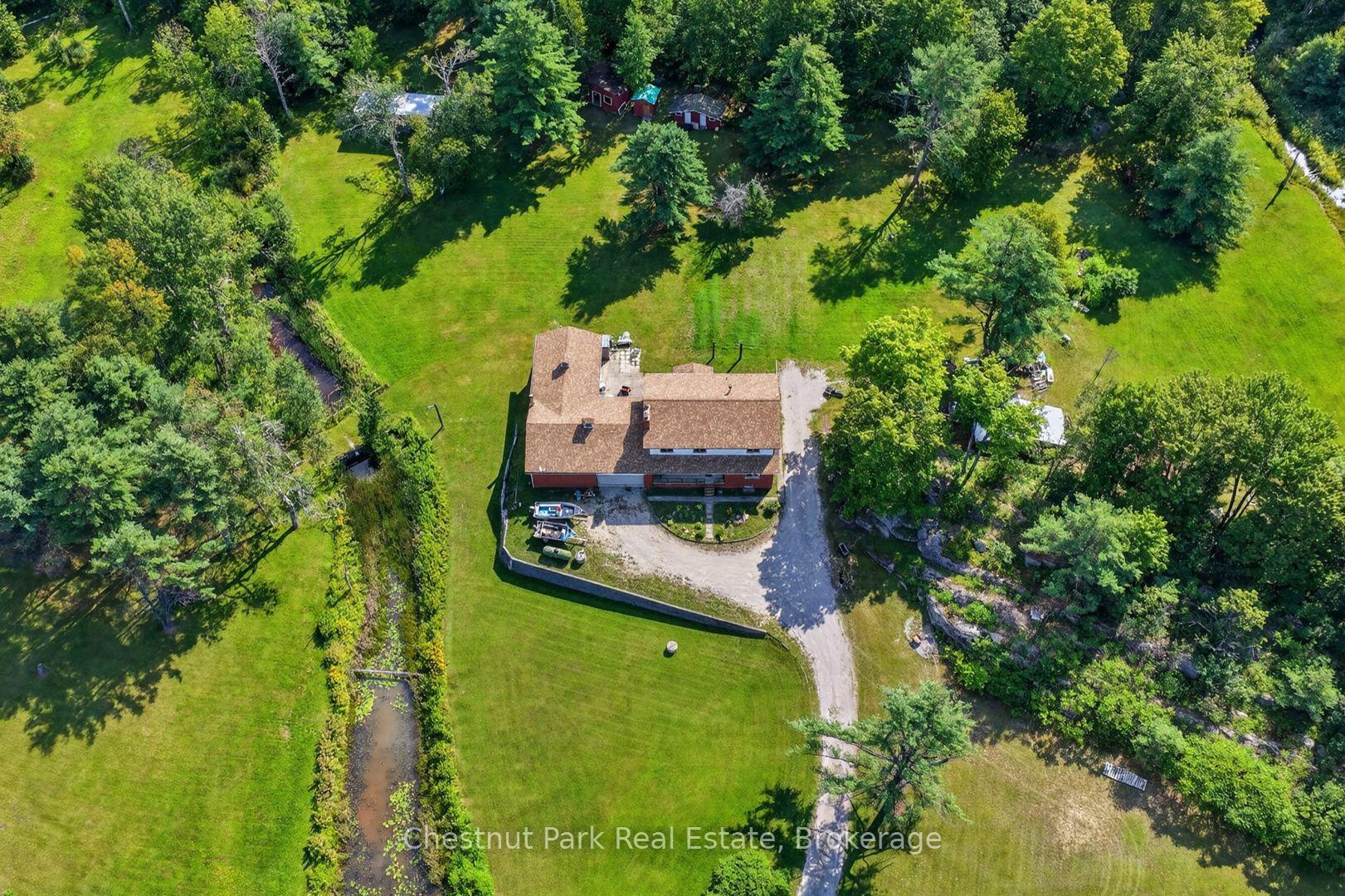 1304 11 Highway N, Gravenhurst, On P0e 1n0