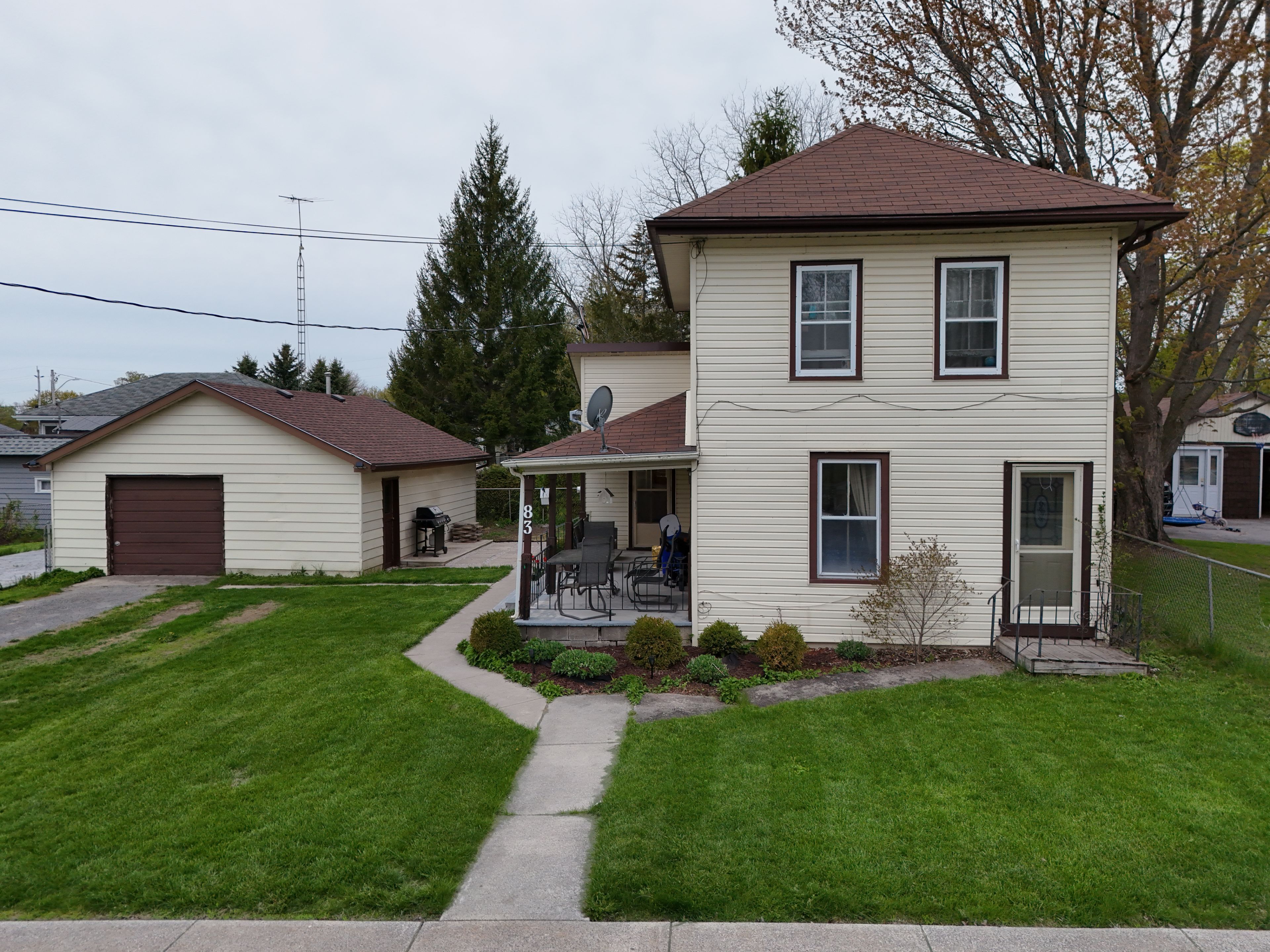 83 College Street, Deseronto, On K0k 1x0