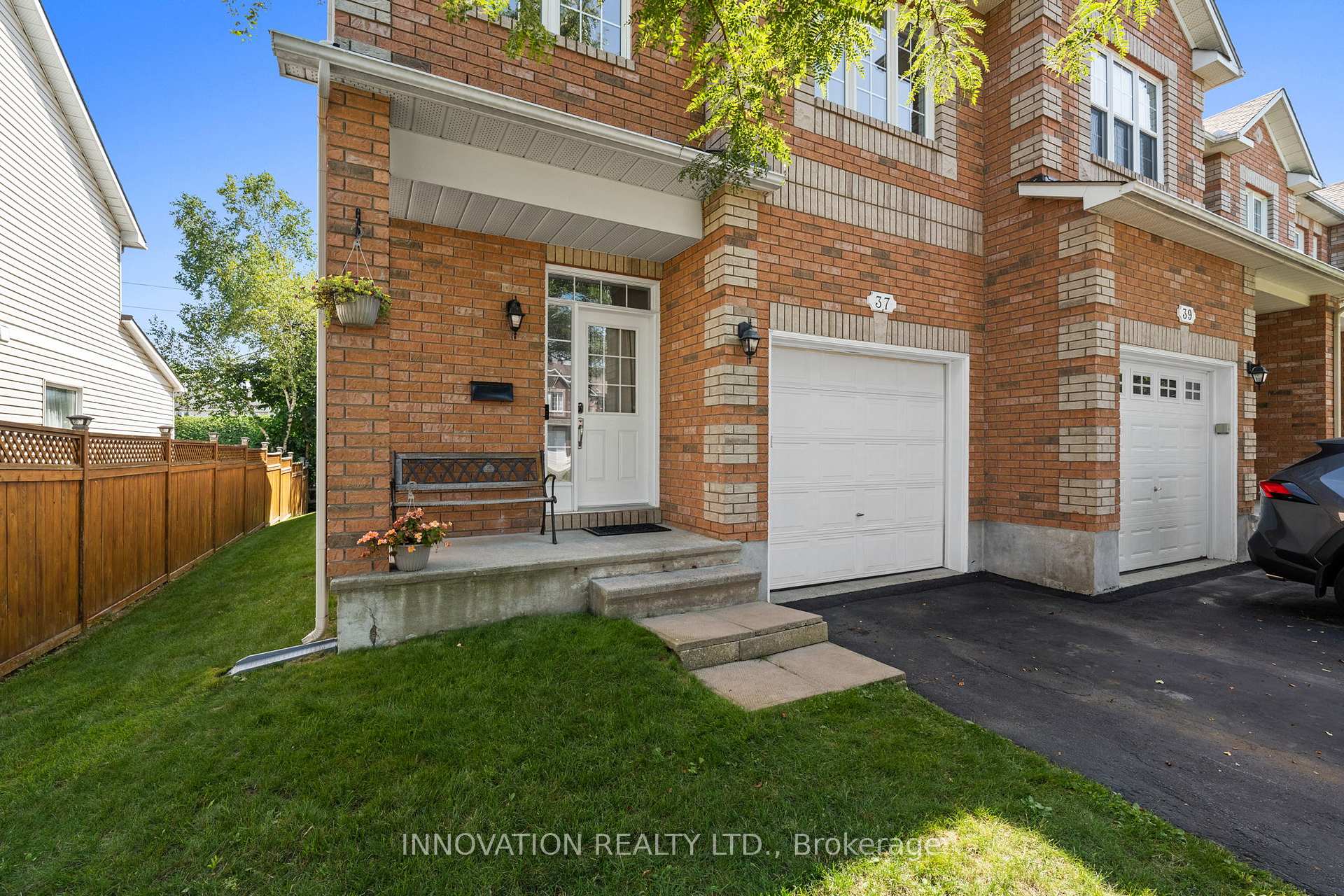 37 Chantilly Gate, Stittsville - Munster - Richmond, On K2s 2b1