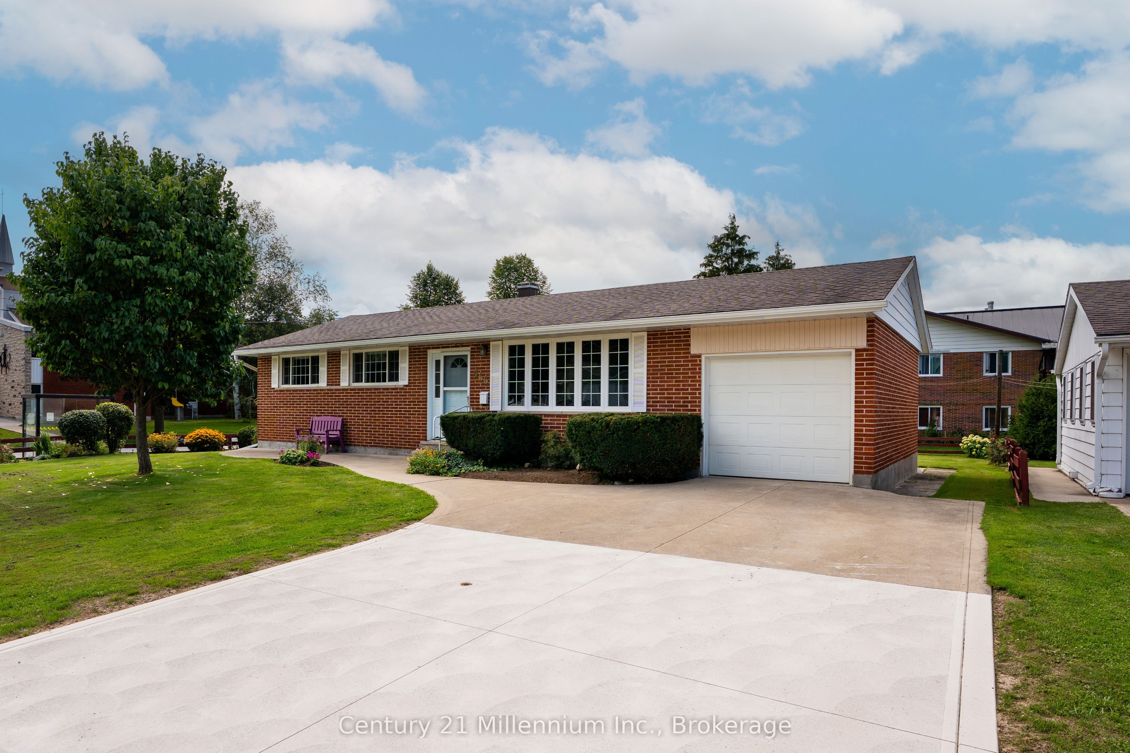 466 7th Avenue E, Owen Sound, On N4k 2x4