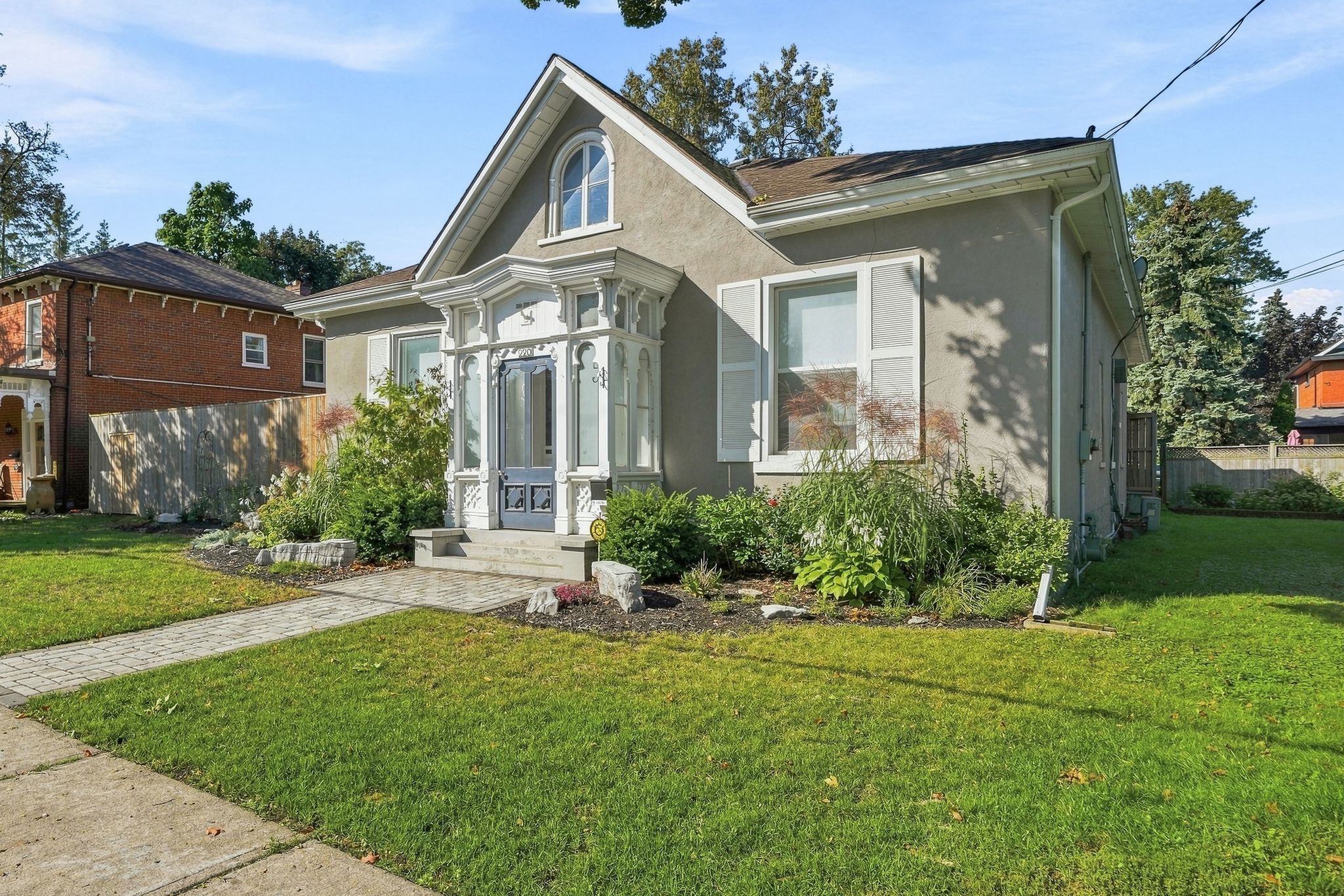 220 Charles Street, Belleville, On K8n 3m4