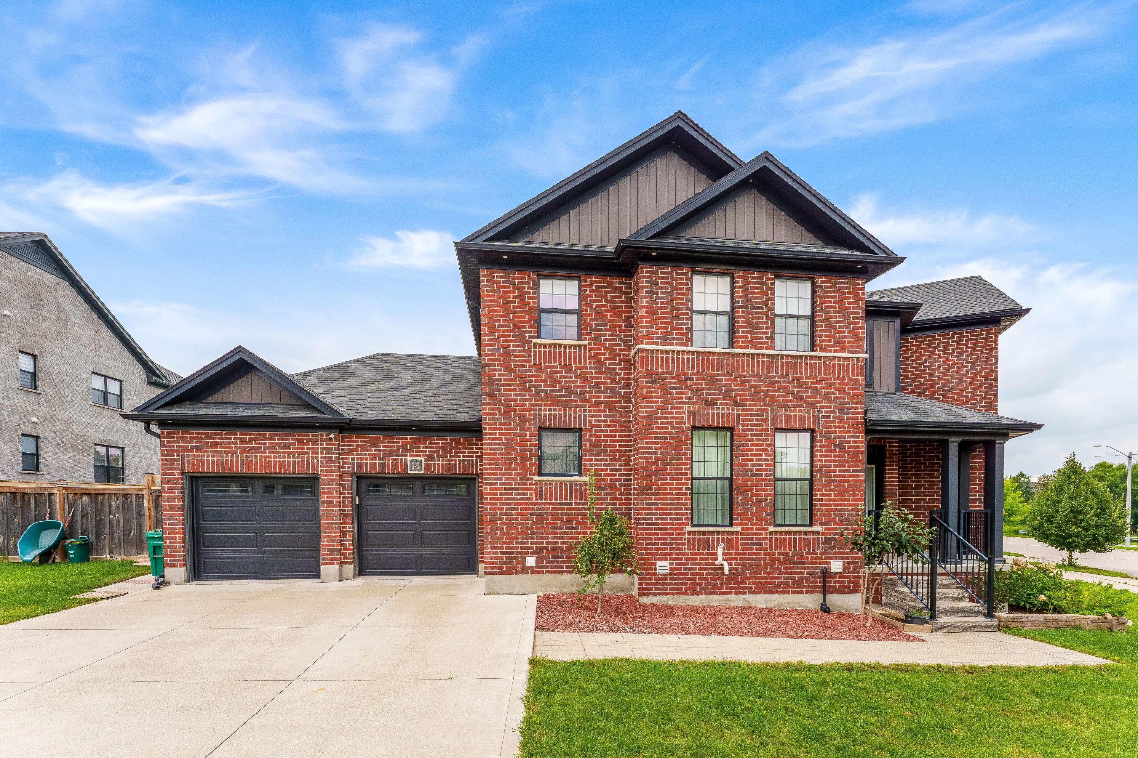 14 Marianne Dorn Trail Road, Kitchener, On N2r 0h4