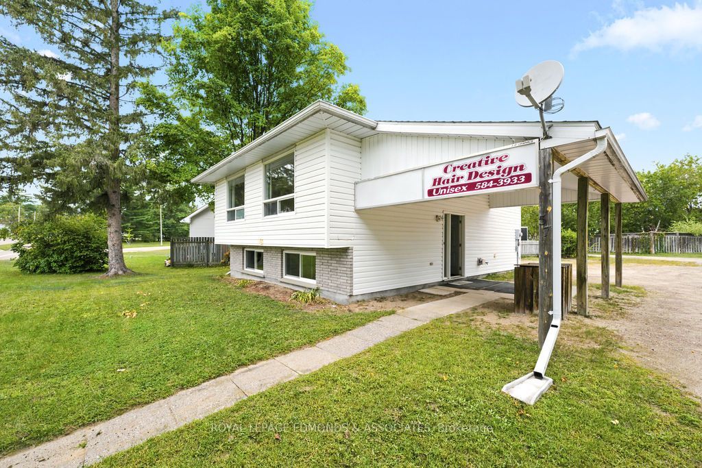 57 Ridge Road, Deep River, On K0j 1p0