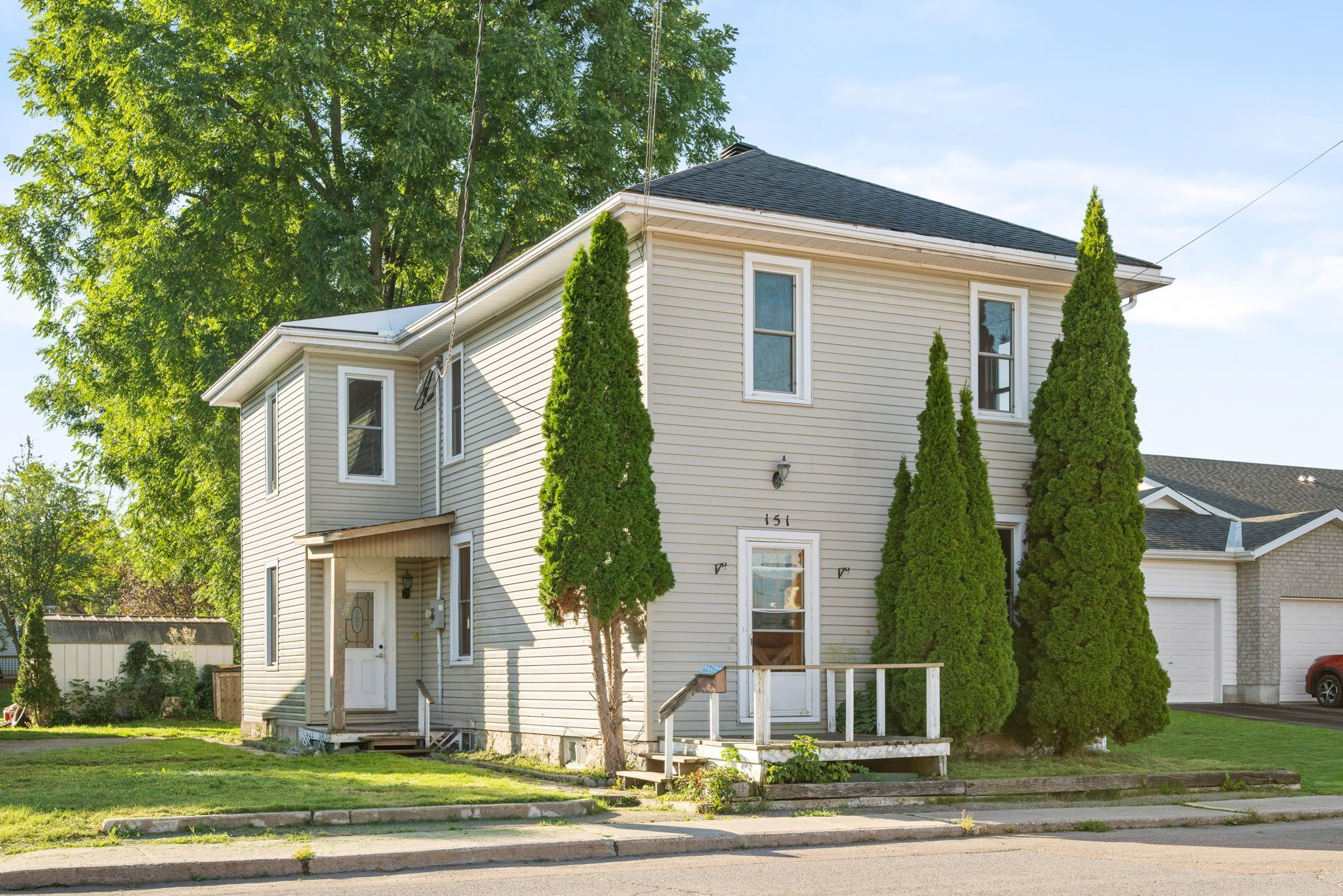 151 Renfrew Avenue W, Renfrew, On K7v 2y4