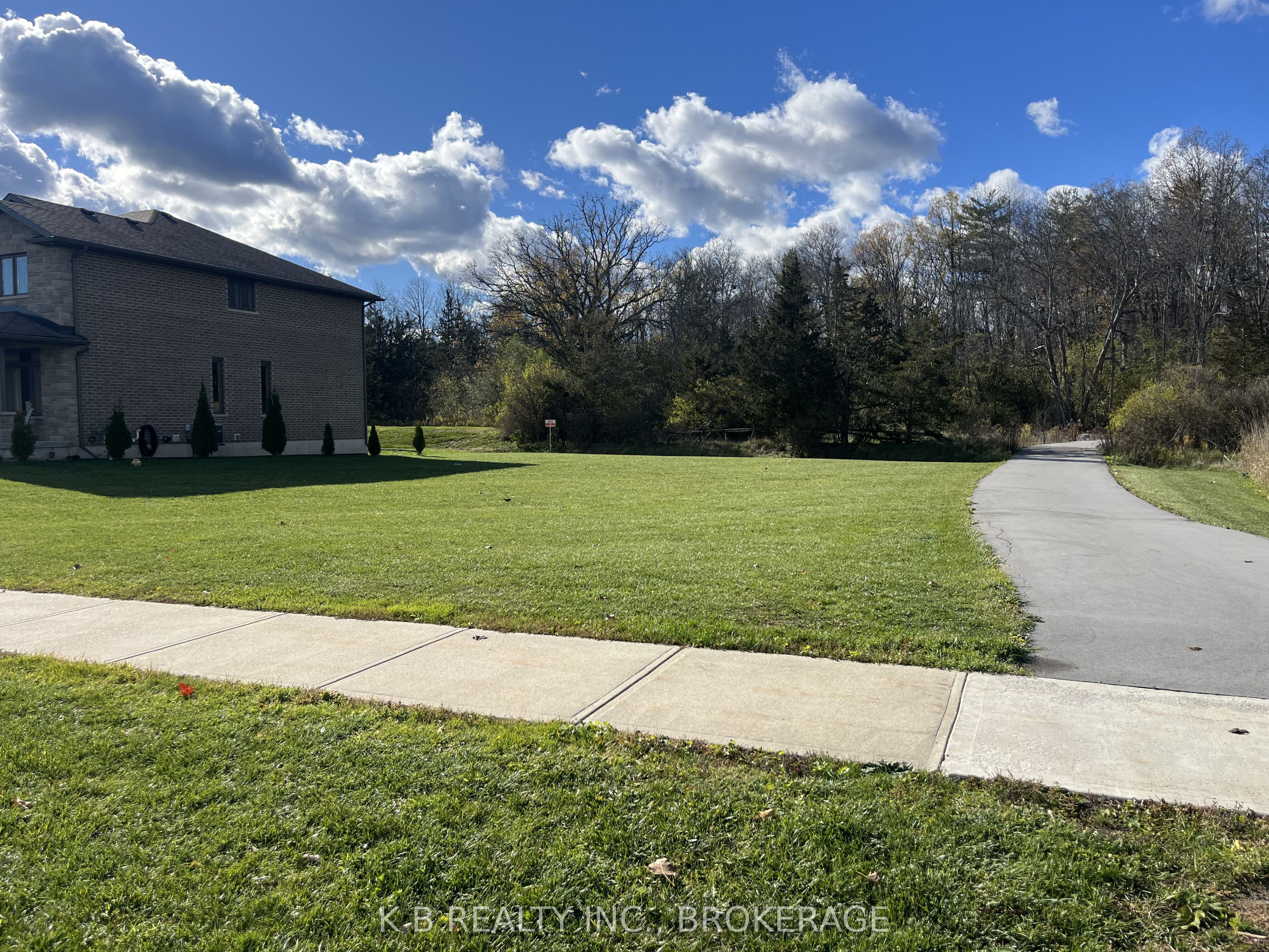 104 Cherrywood Parkway, Greater Napanee, On K7r 0b1