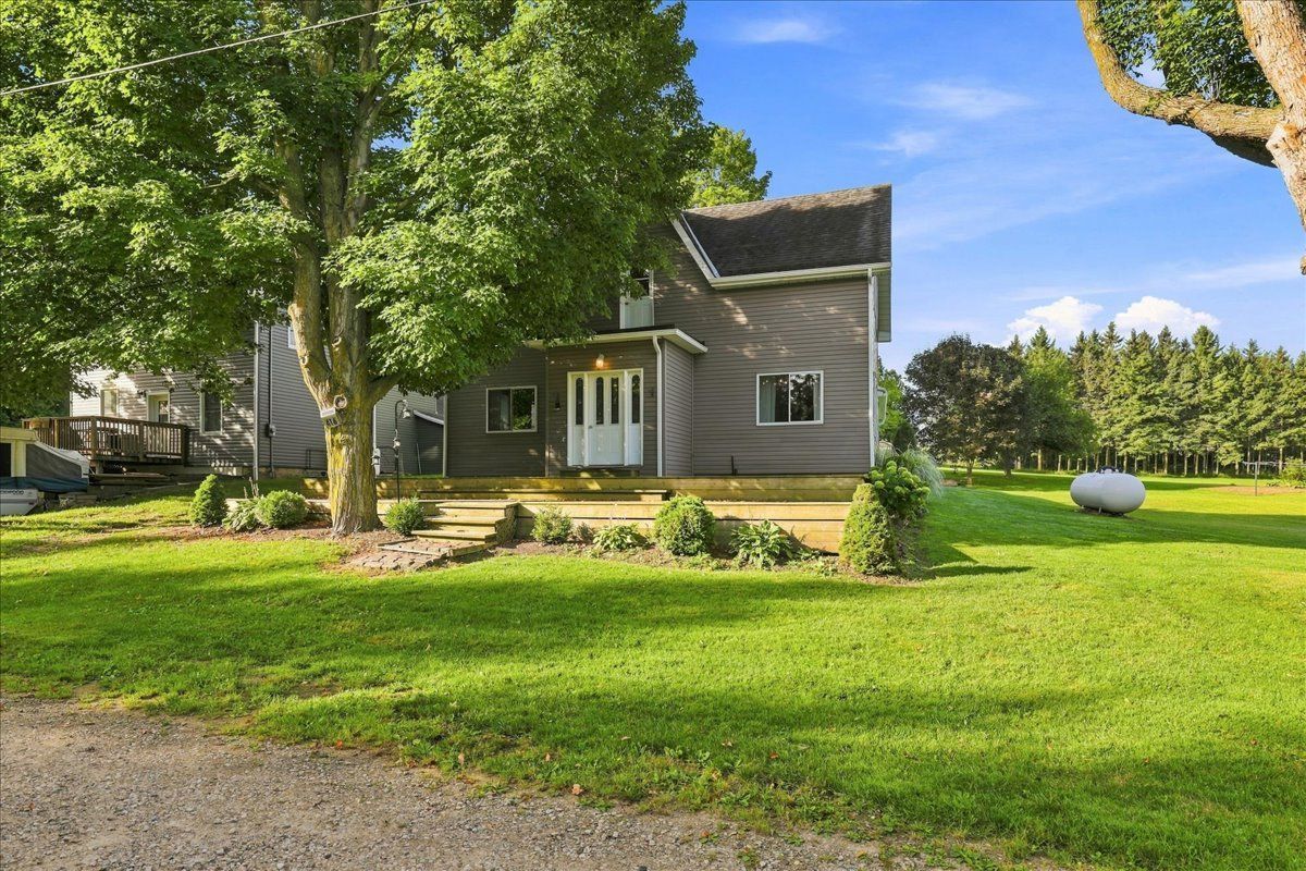 416 Water Street, West Grey, On N0g 2l3
