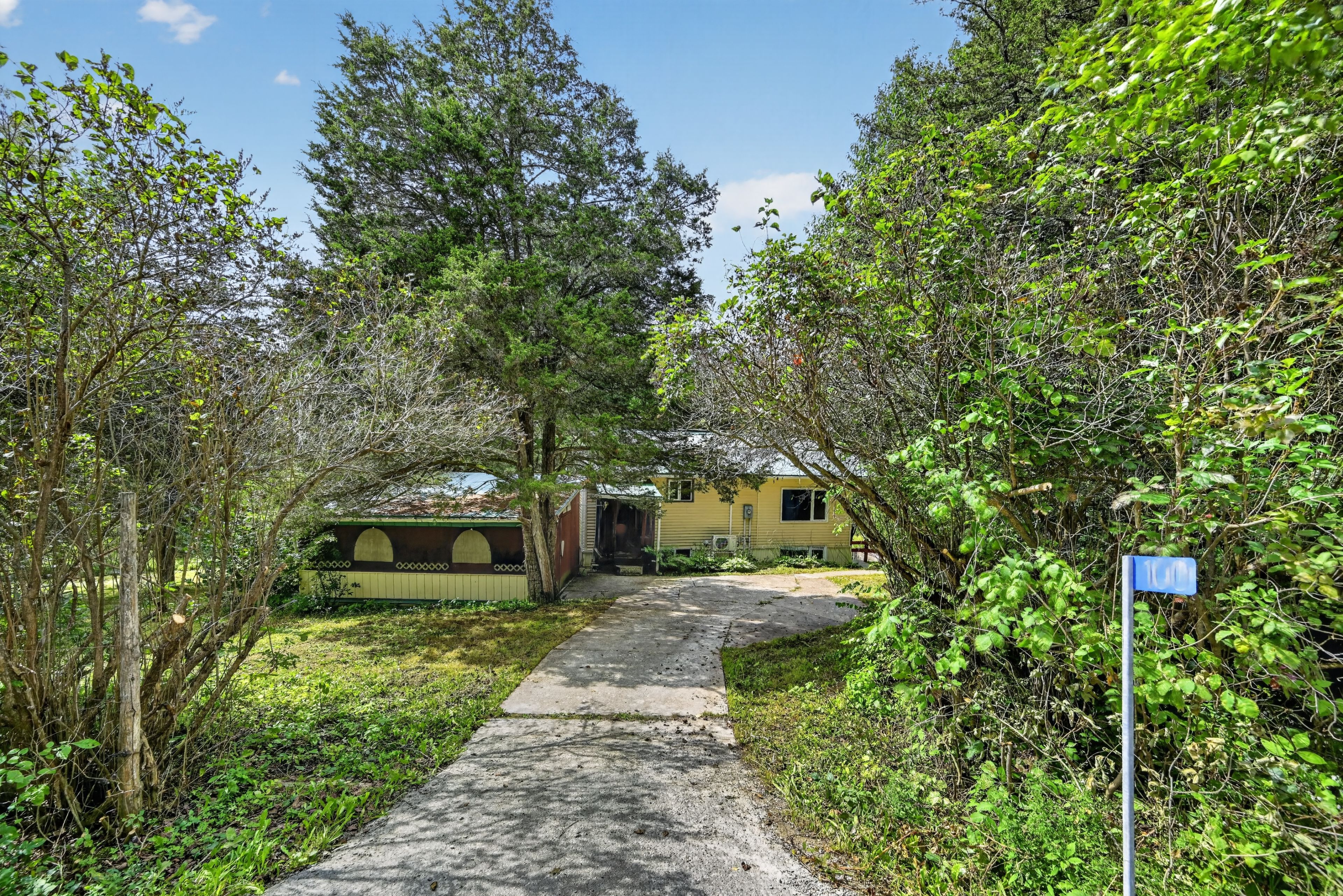 100 Coons Road, Rideau Lakes, On K0g 1e0