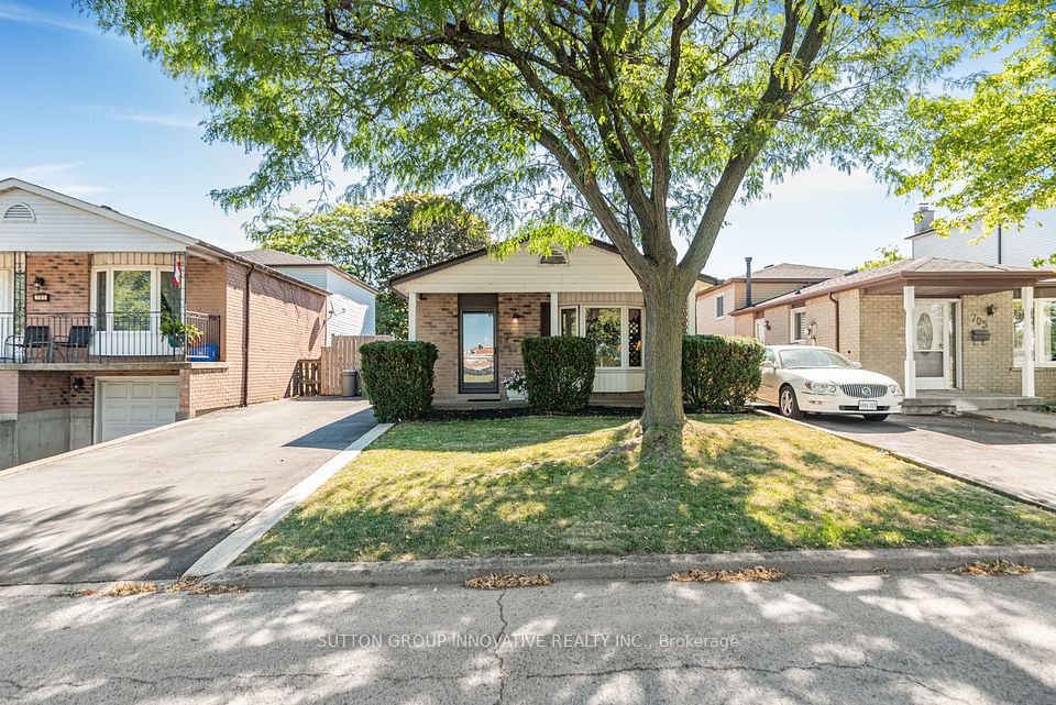 703 Upper Wentworth Street, Hamilton, On L9a 4v6