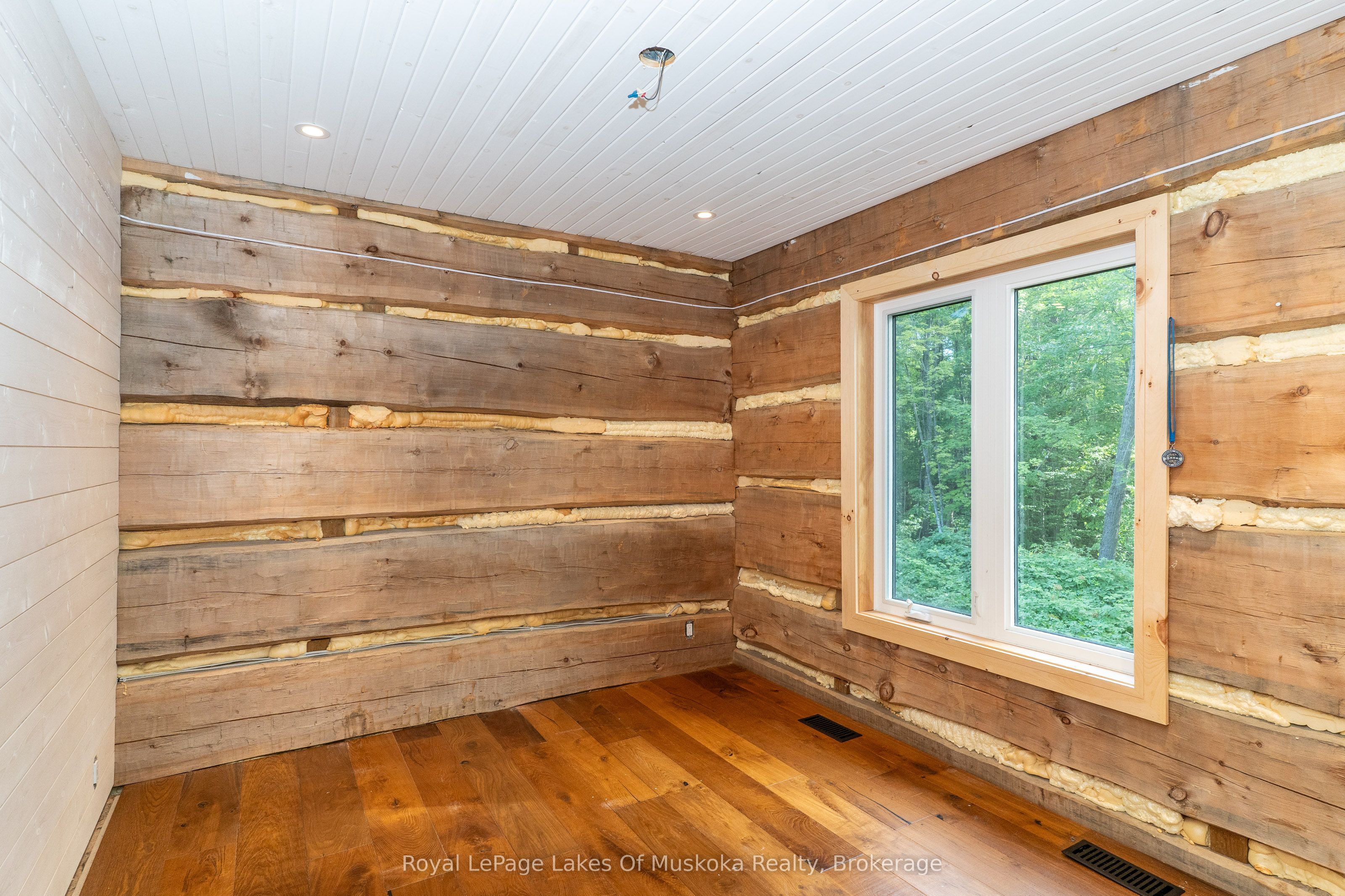 1029 Whiteside Road, Muskoka Lakes, On P0b 1j0