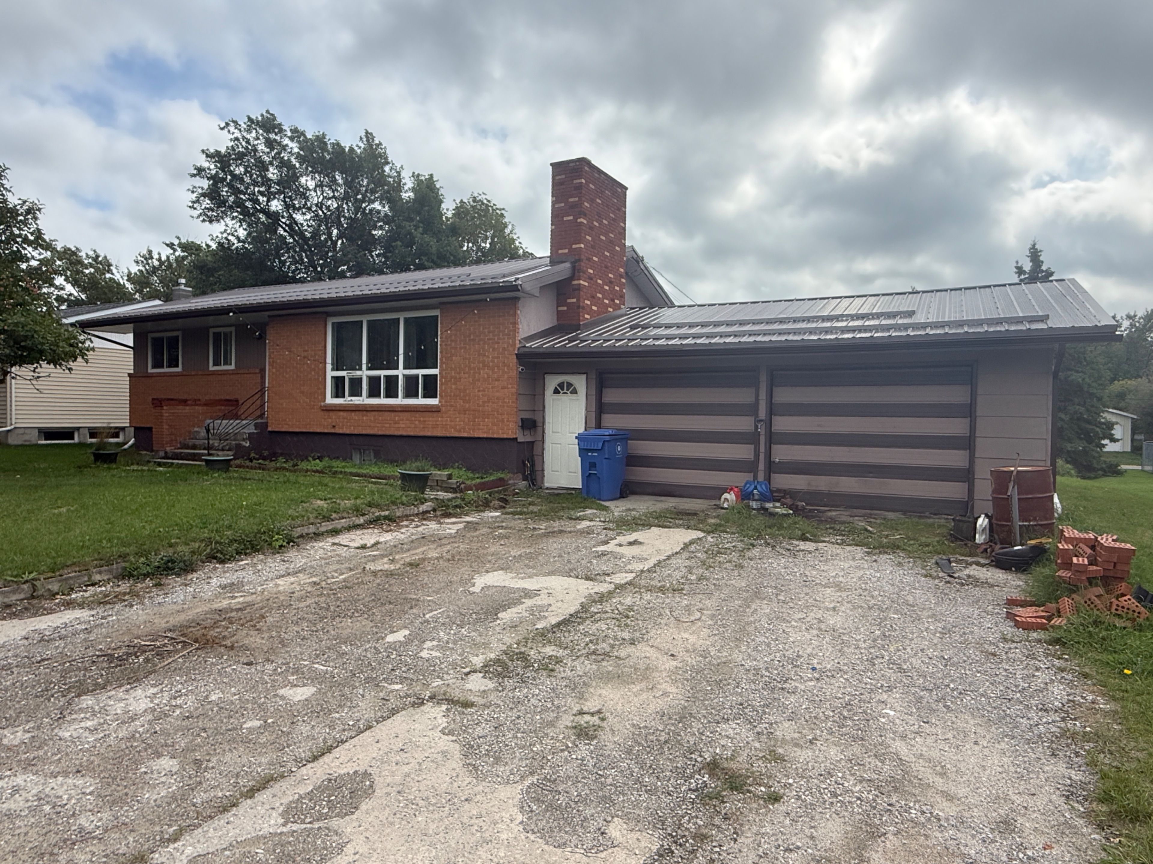 210 St. Charles Street, Dryden, On P8n 1m1