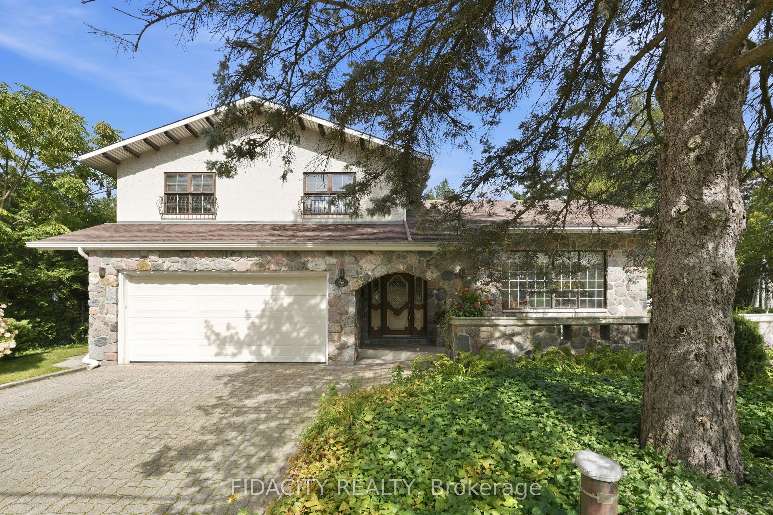 45 Cortleigh Drive, Barrhaven, On K2j 3z7