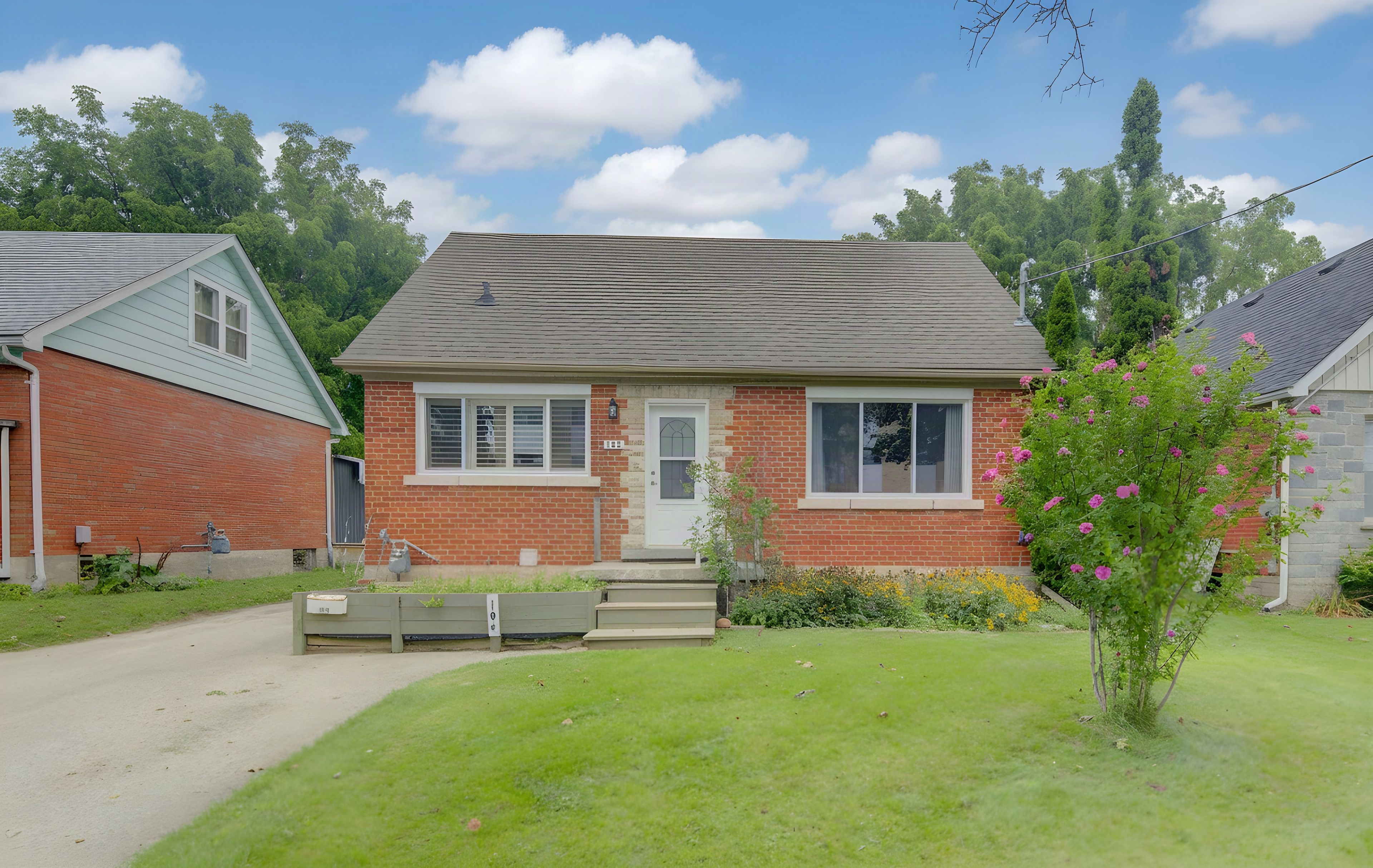 104 Mausser Avenue, Kitchener, On N2m 3k5