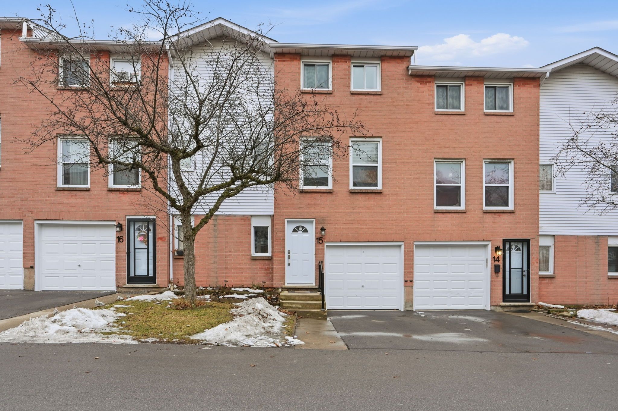 1255 Upper Gage Avenue 15, Hamilton, On L8w 3c7