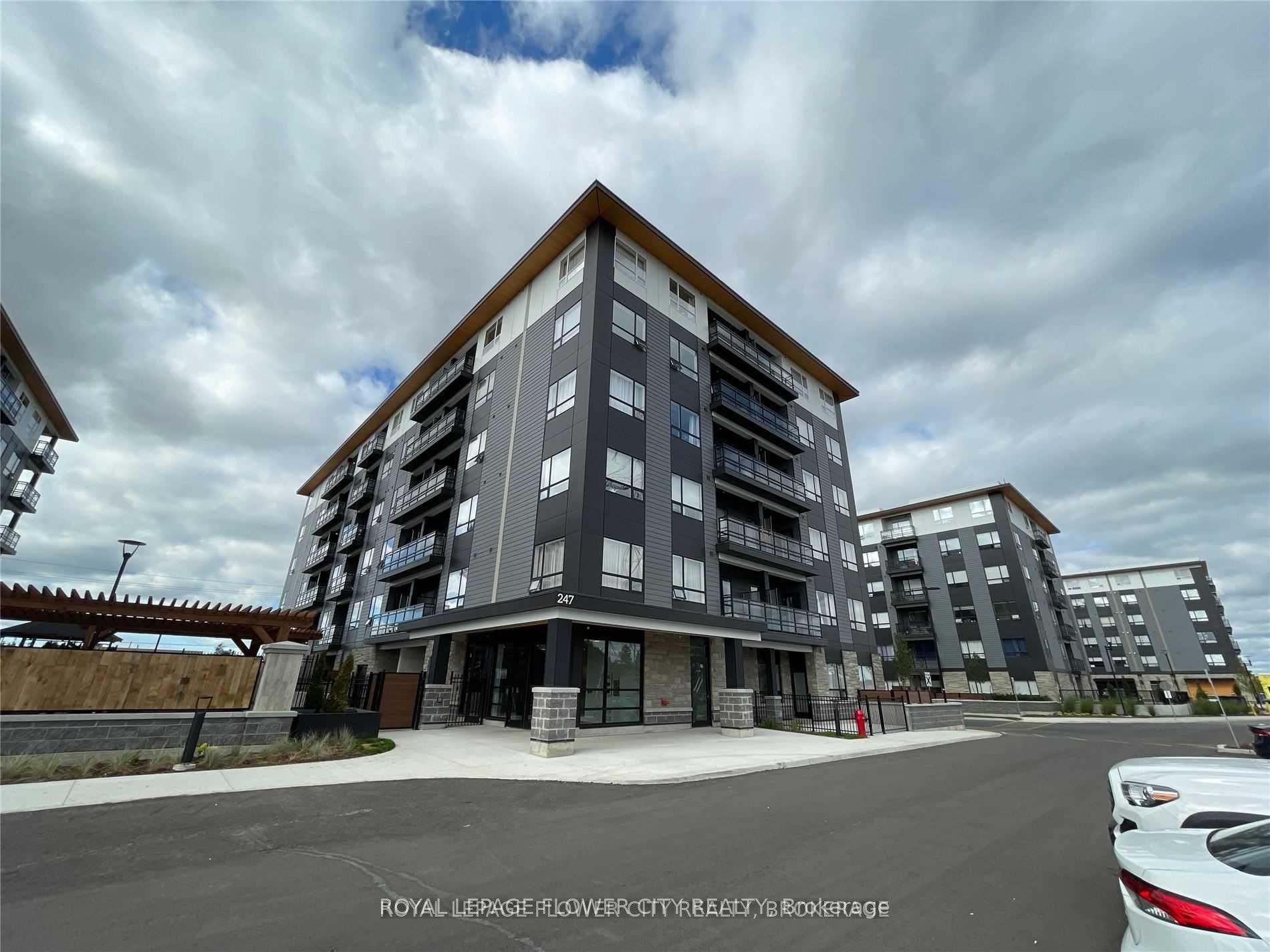 247 Northfield Drive E 206, Waterloo, On N2k 0h1