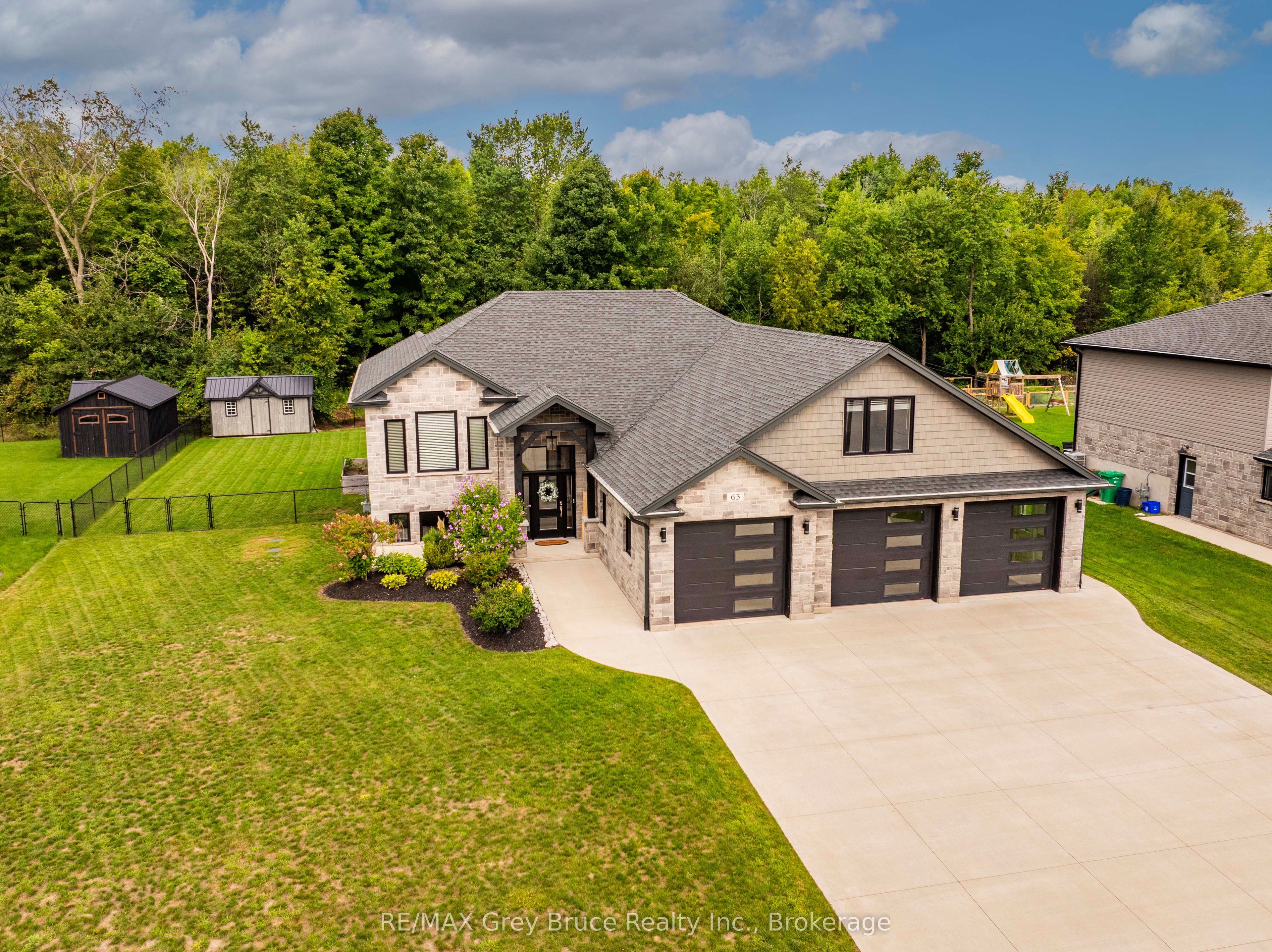 63 Howe Drive, Georgian Bluffs, On N0h 2k0