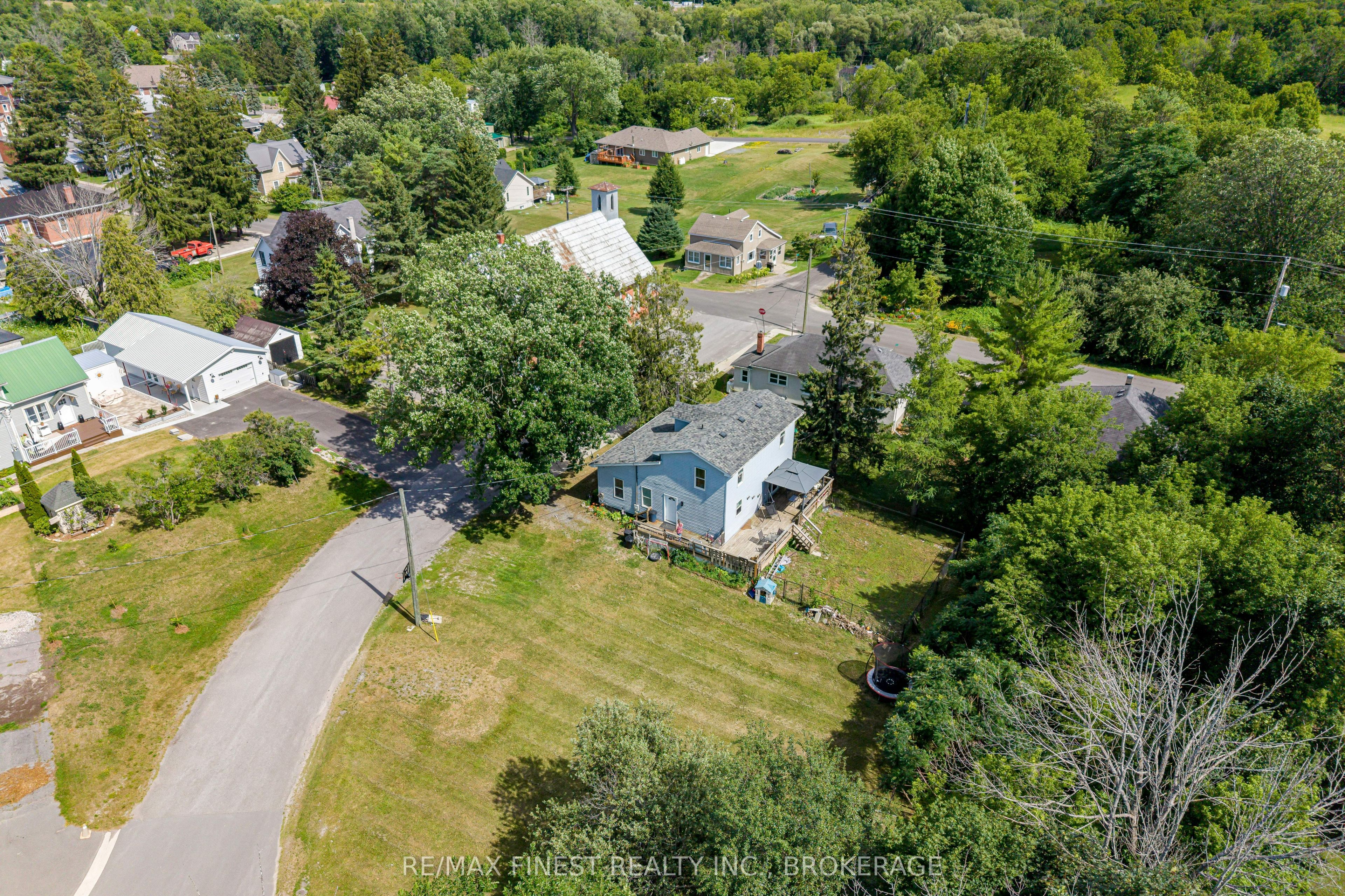1 Neely Street, Stone Mills, On K0k 3g0