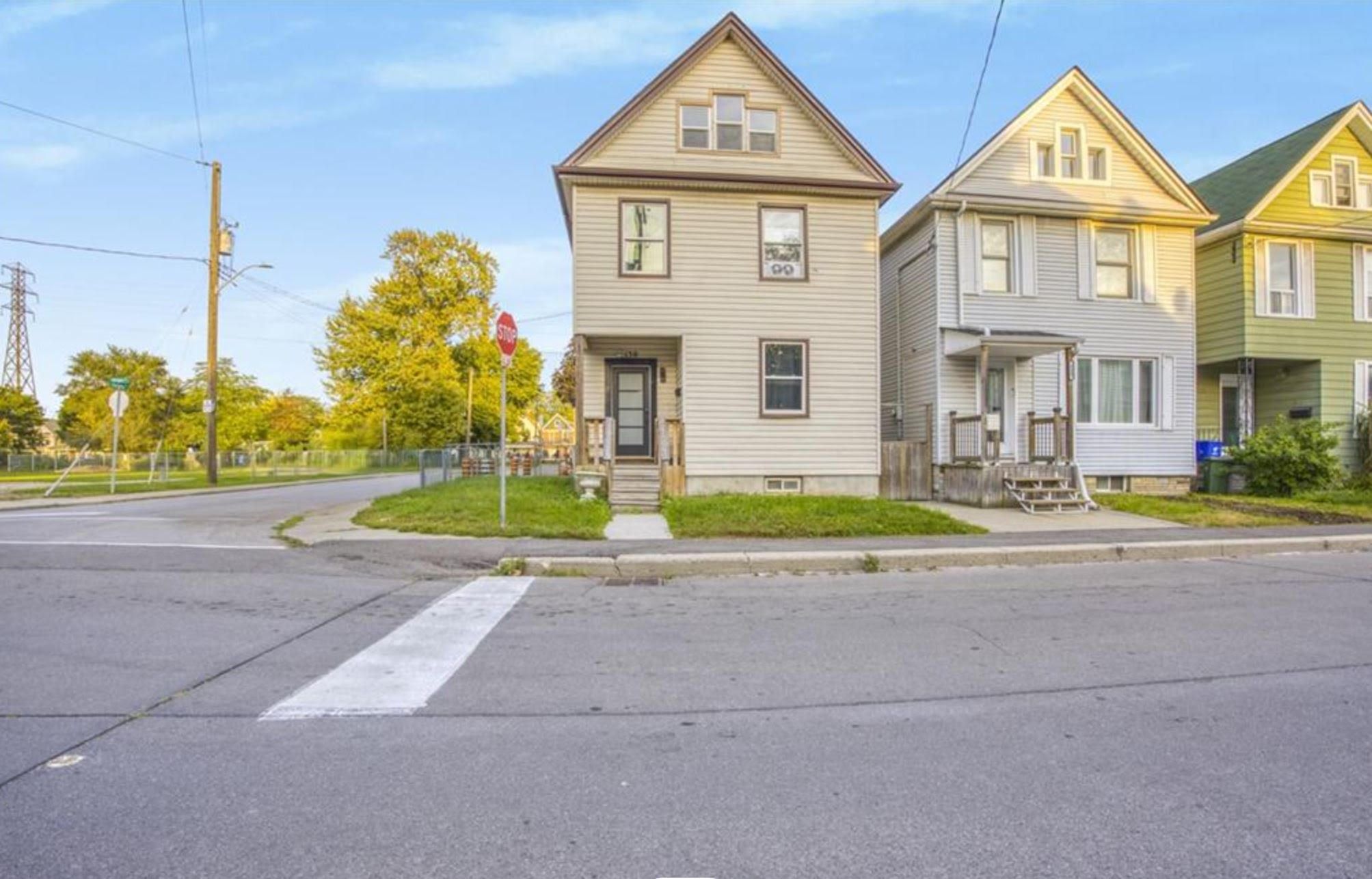 130 Stirton Street, Hamilton, On L8l 6g2