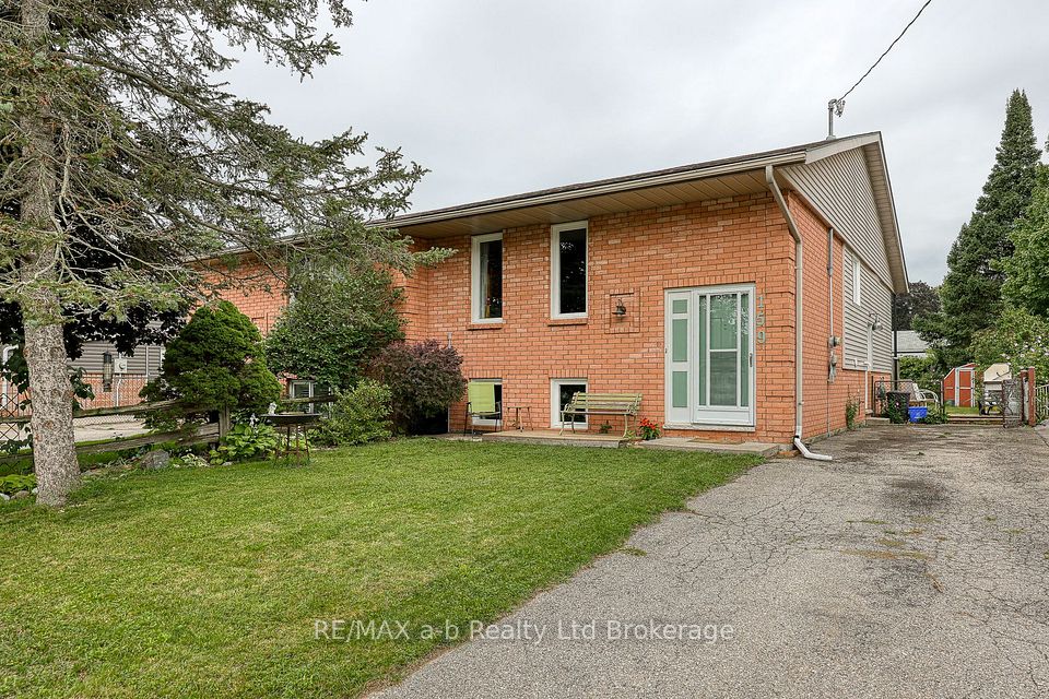 159 Carnegie Street, Ingersoll, On N5c 1l1